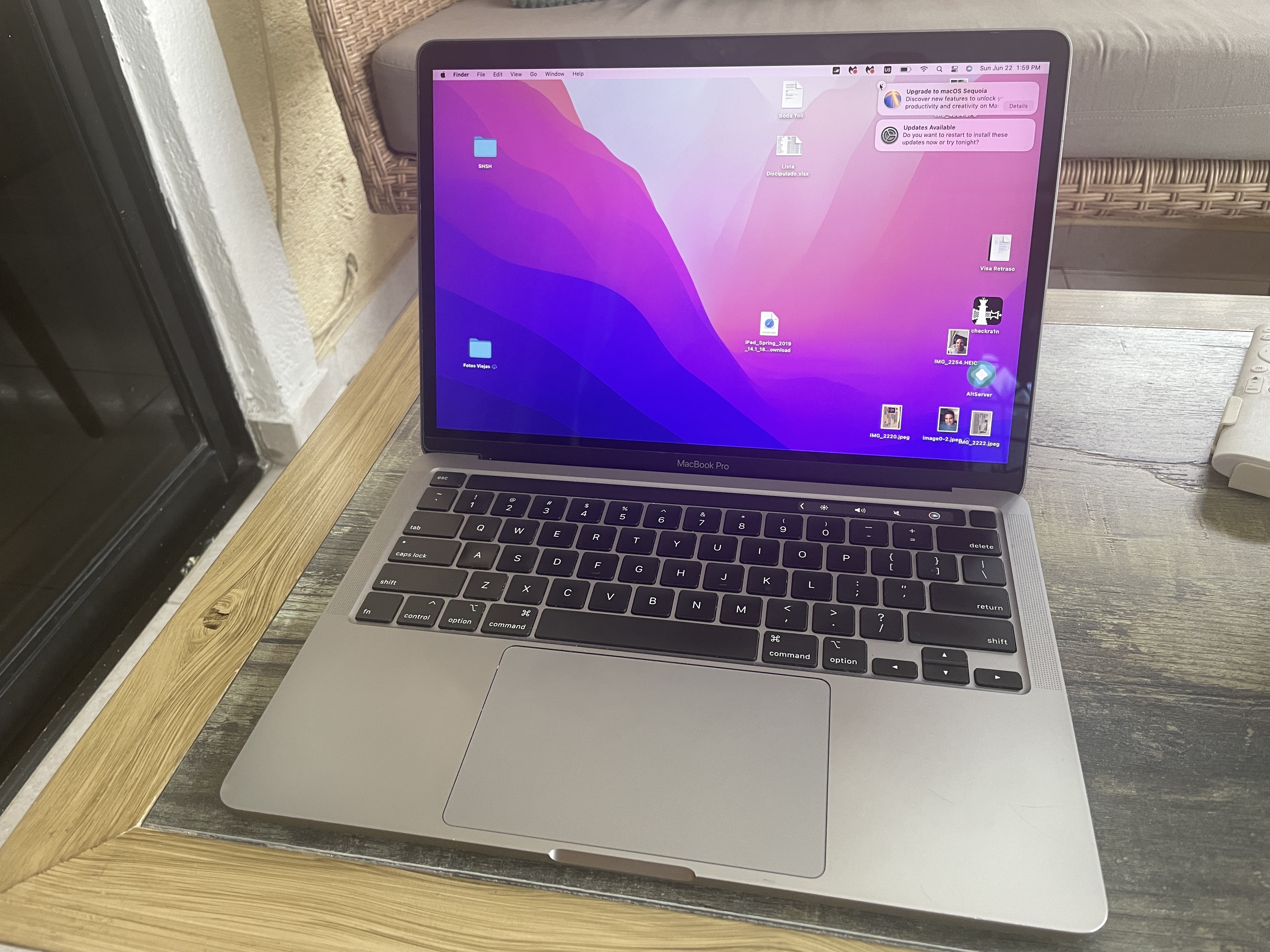 computadoras y laptops - Apple MacBook 2020 256 G
