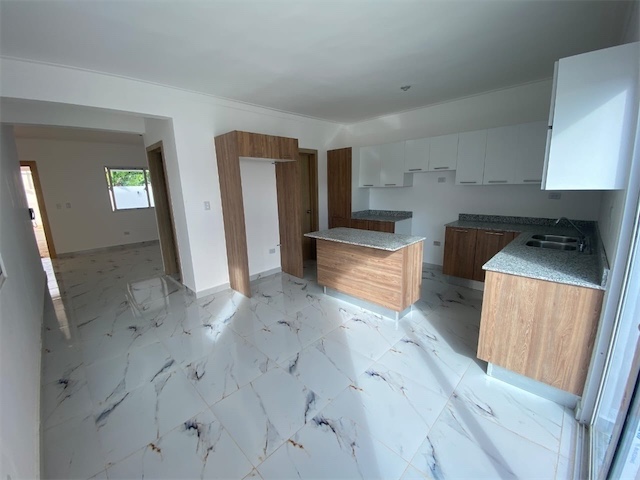 casas - Venta de casa en la autopista de san Isidro brisa oriental Santo Domingo  1