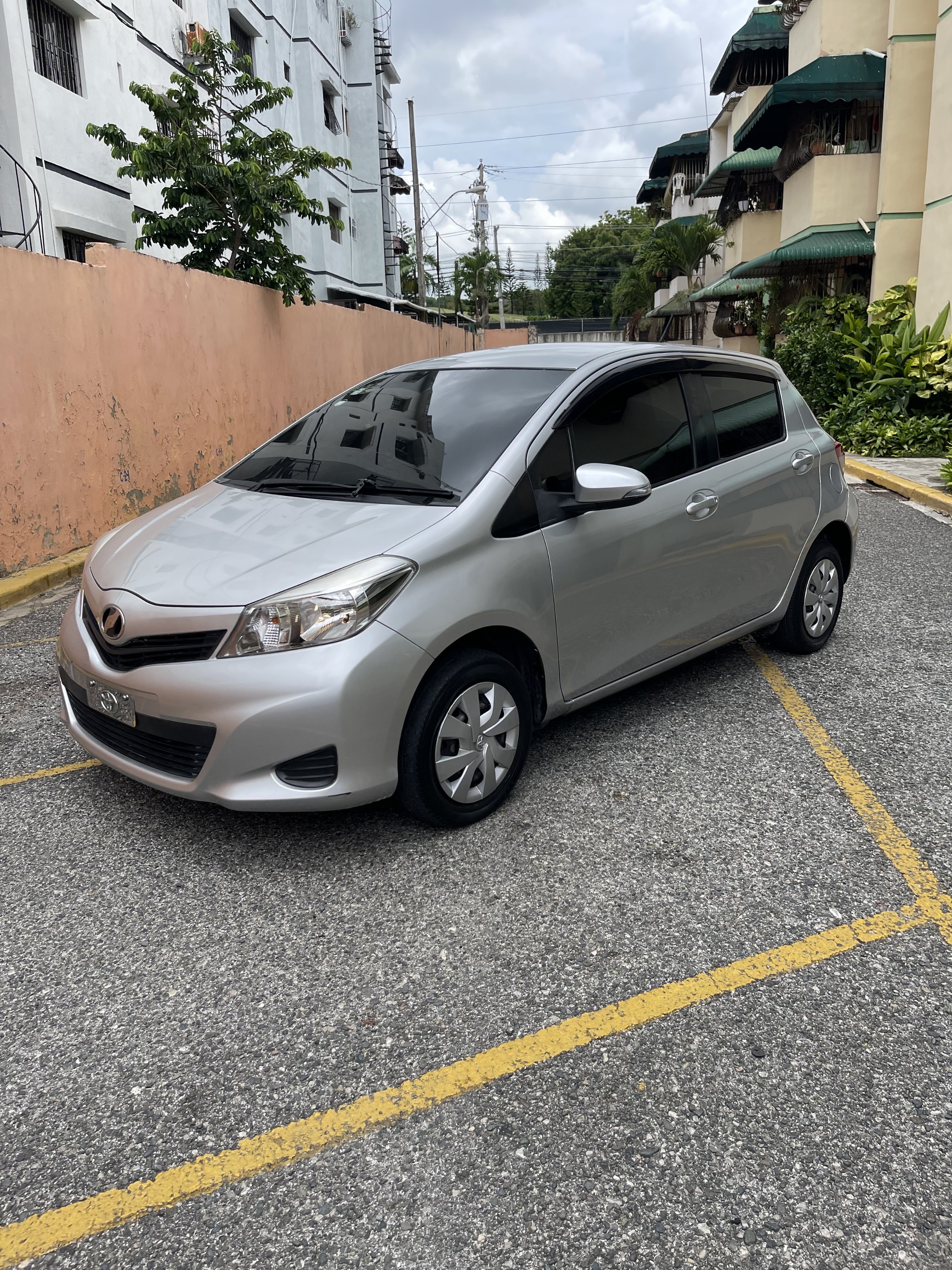 carros - Toyota Vitz 2012 4 pistones 