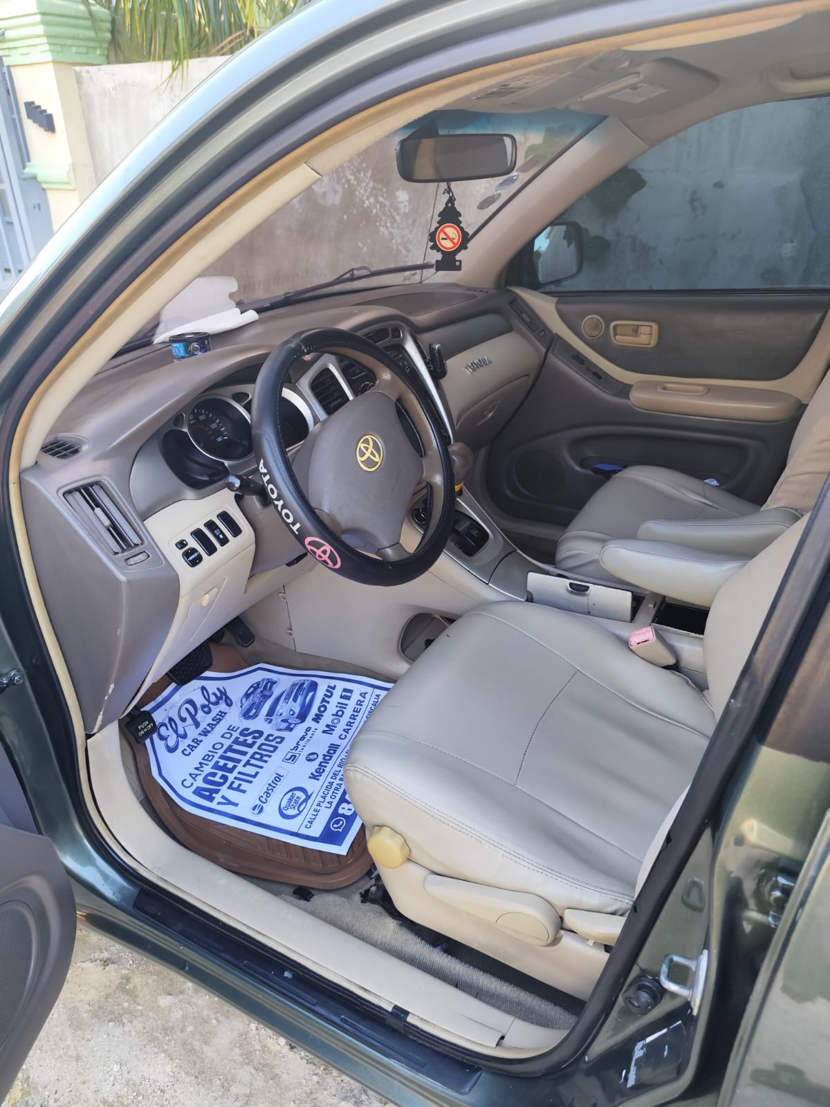 jeepetas y camionetas - Vendó Toyota Highlander 2005 en excelente condicio 2