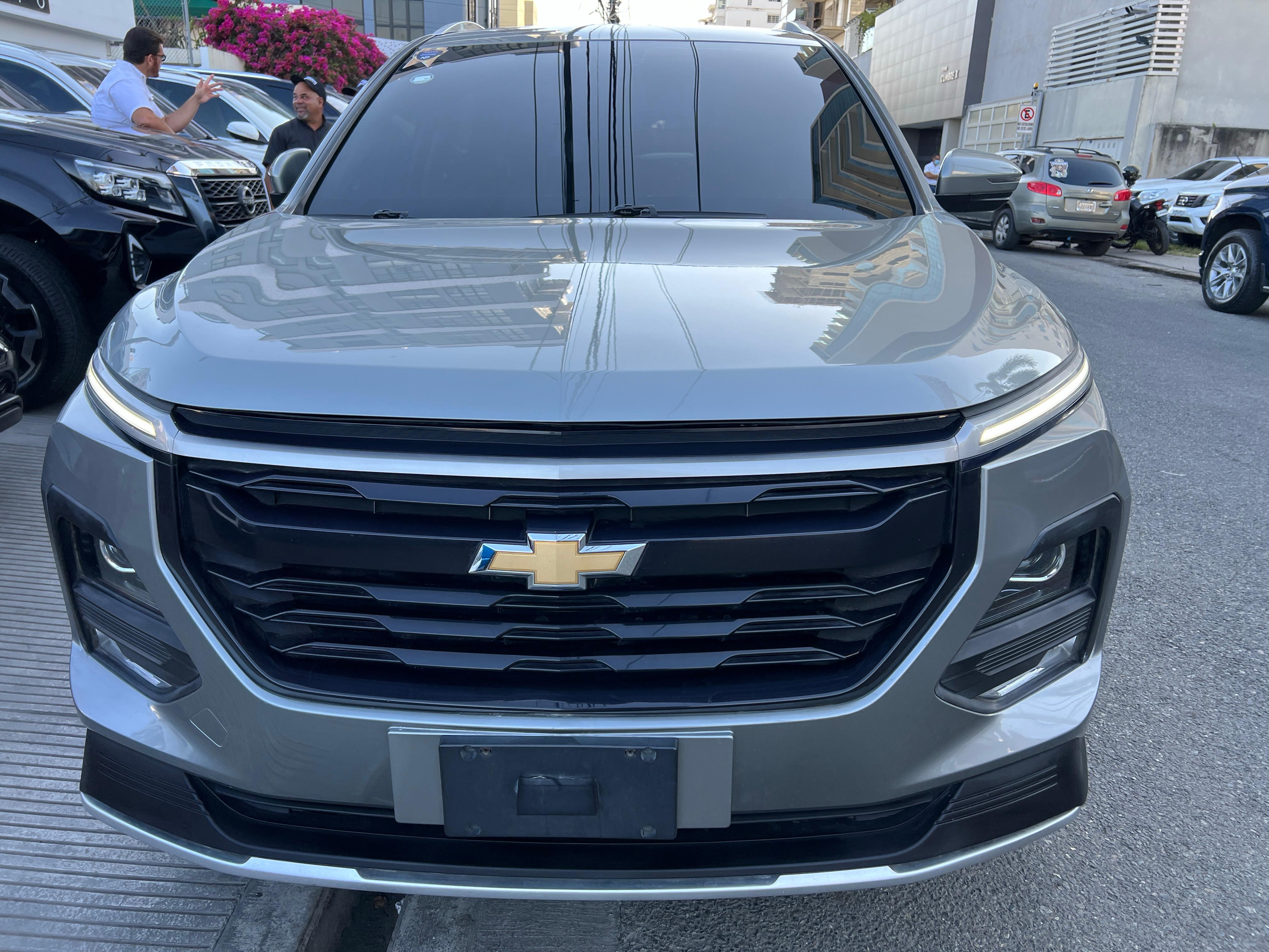 jeepetas y camionetas - Chevrolet Captiva LT FWD 2022 1