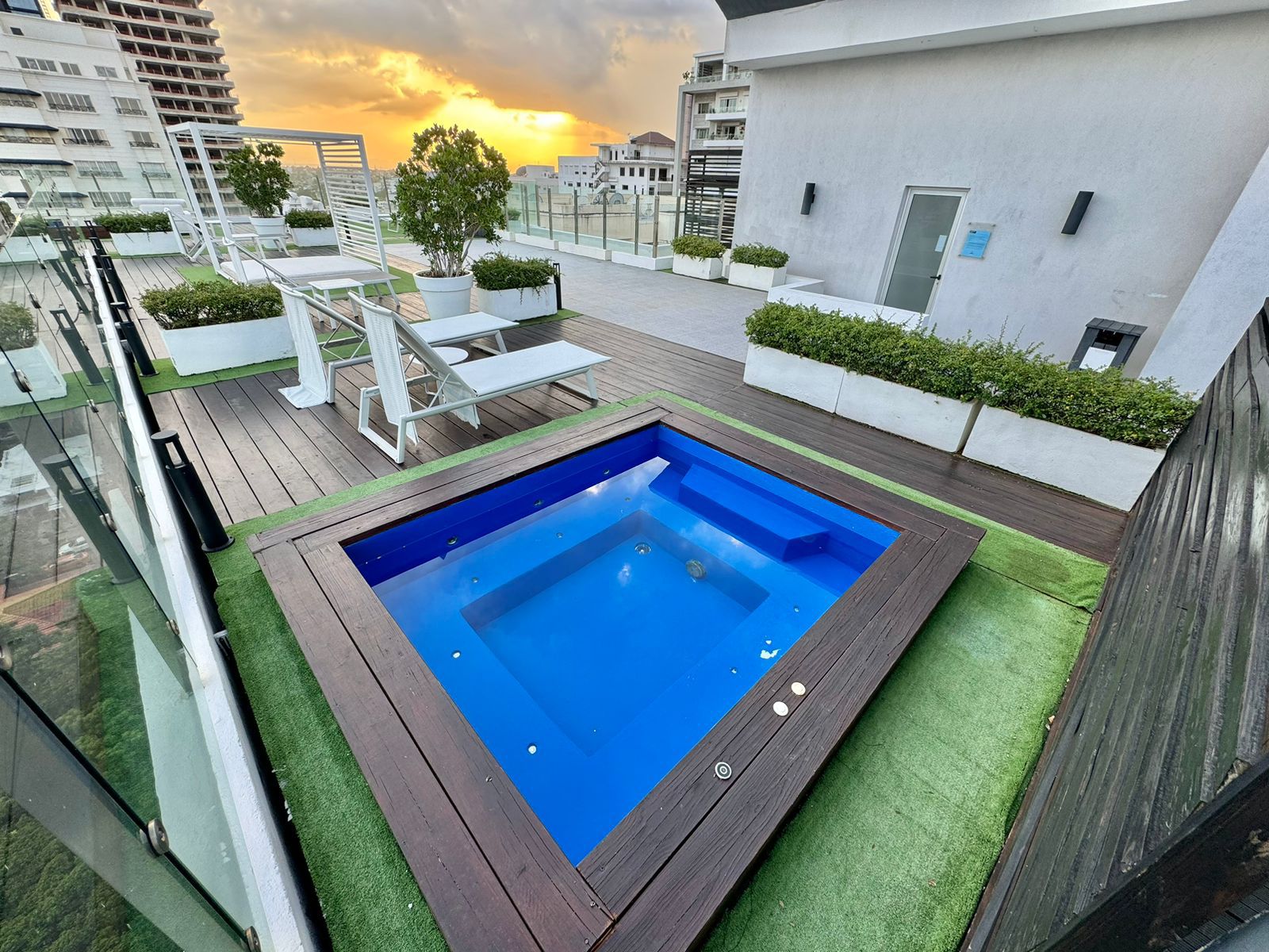apartamentos - Apartamento en Alquiler Amueblado
PIANTINI
USD 1,400.00 (Mantenimiento incluido) 9