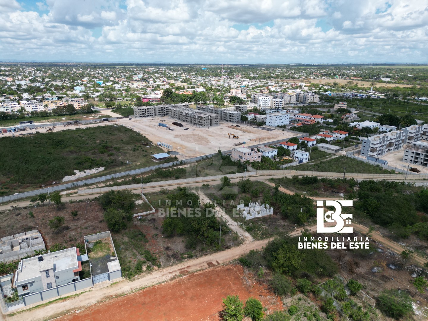 solares y terrenos - RESIDENCIDENCIAL PETROPOLIS Solar DE OPORTUNIDADcon 190 Metros  4