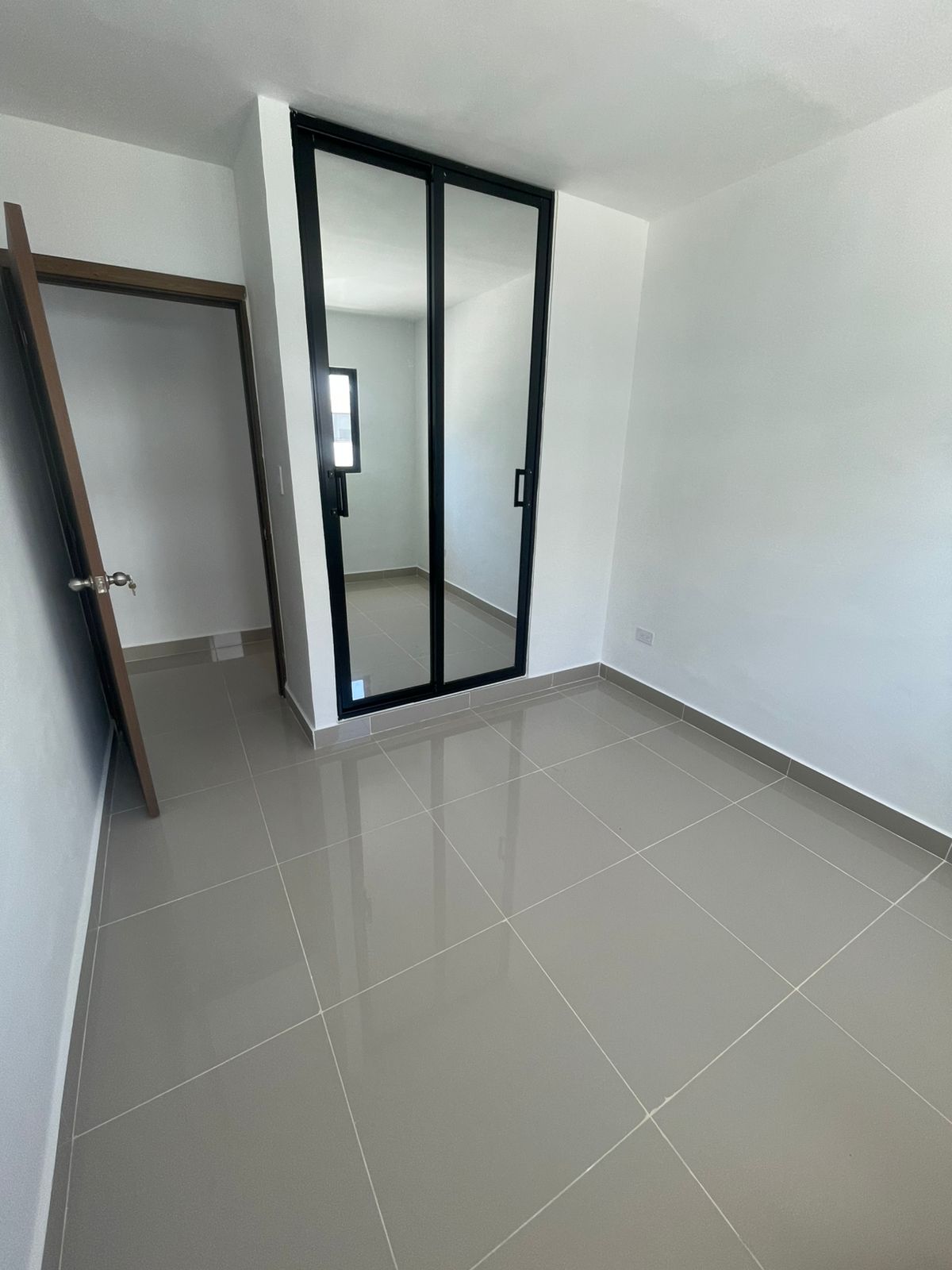 apartamentos - ALQUILER APART. 2do NIVEL 3 HABIT 2 parq. 1541 9