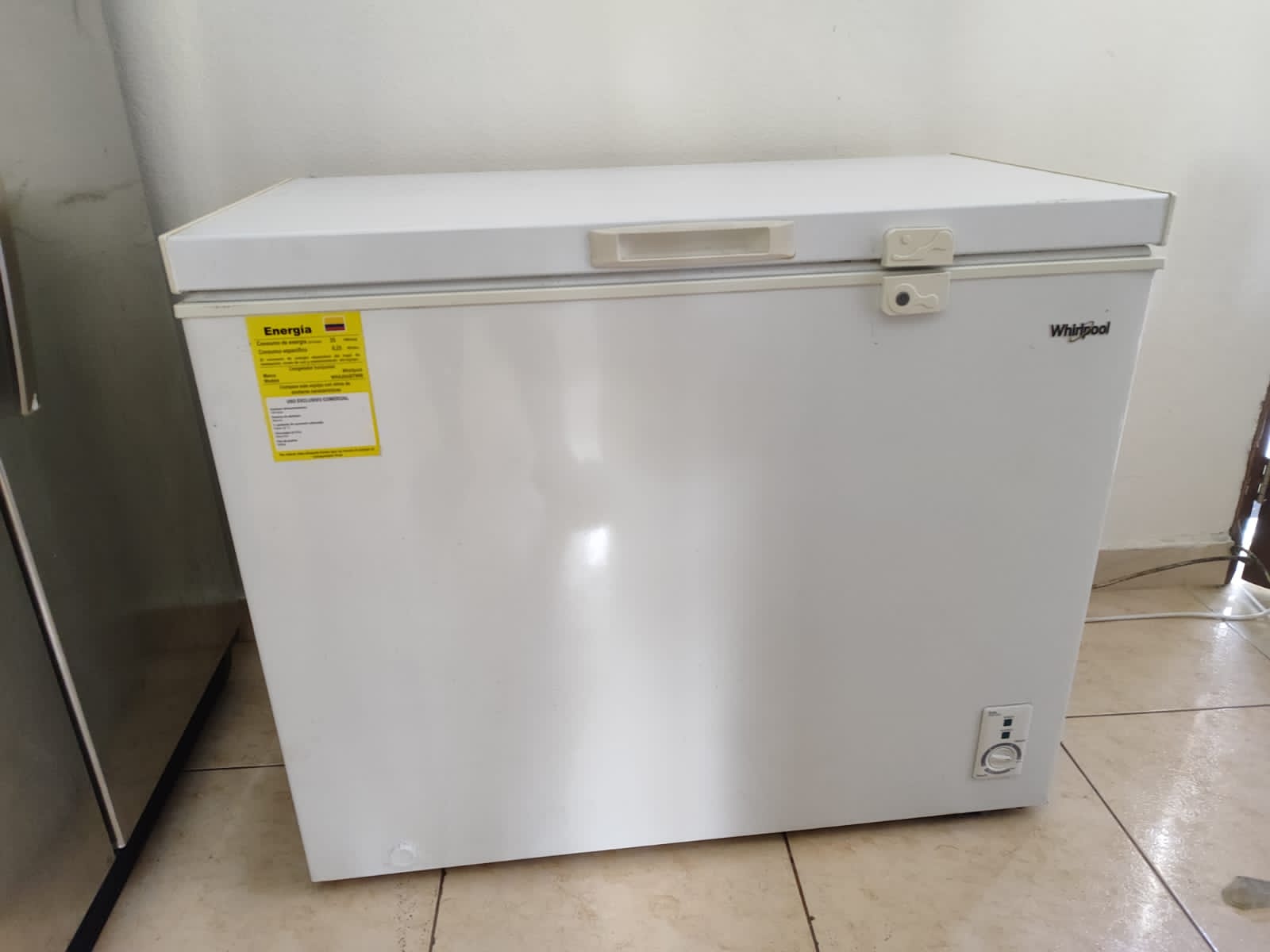 equipos profesionales - Freezer Whirlpool  4