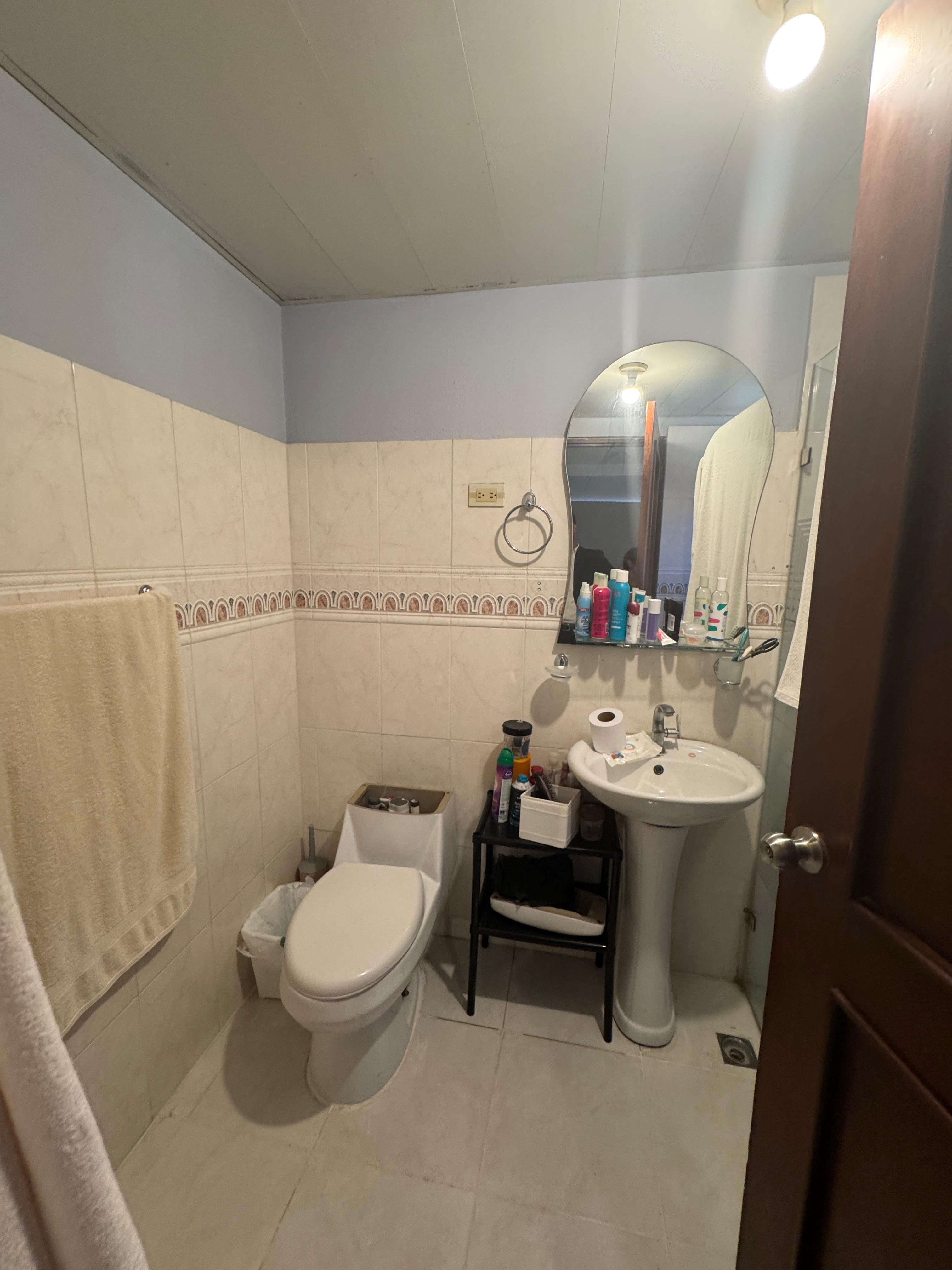 apartamentos - Apartamento de 133mts , 2do nivel en los Prados co 6