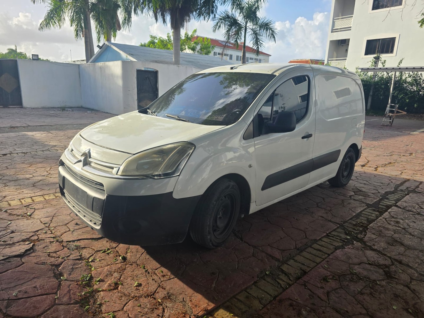 otros vehiculos - FURGONETA  BERLINGO 2014 4