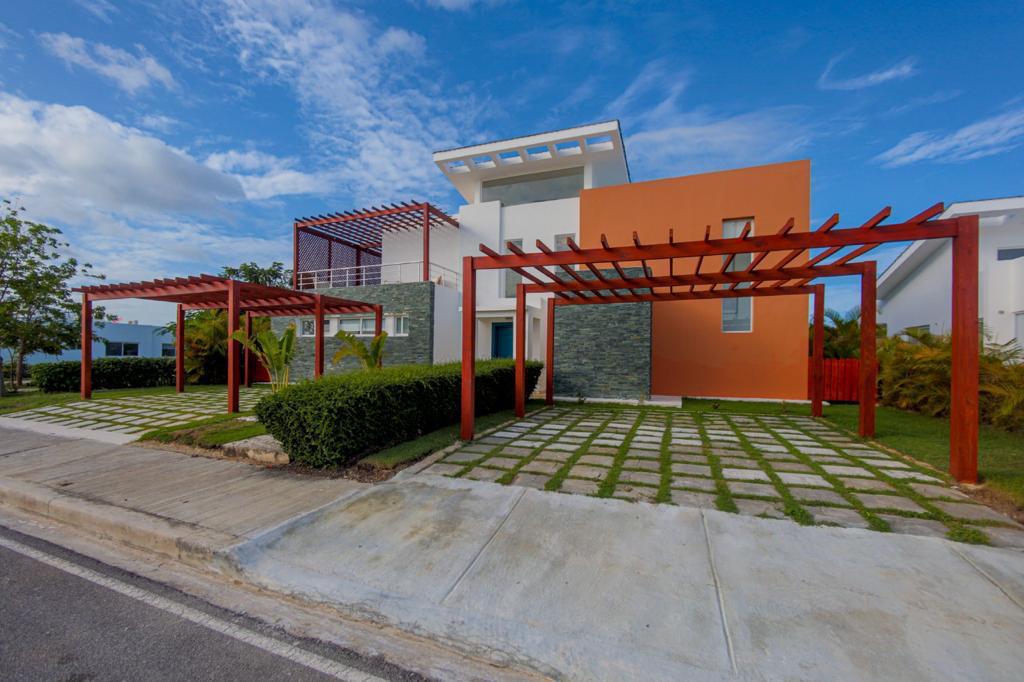 casas vacacionales y villas - VILLA EN RENTA| 3HB/3BÑ/2Pq| PISCINA+JACUZZI| TERRAZA| AMPLIO PATIO| AMUEBLADA 0