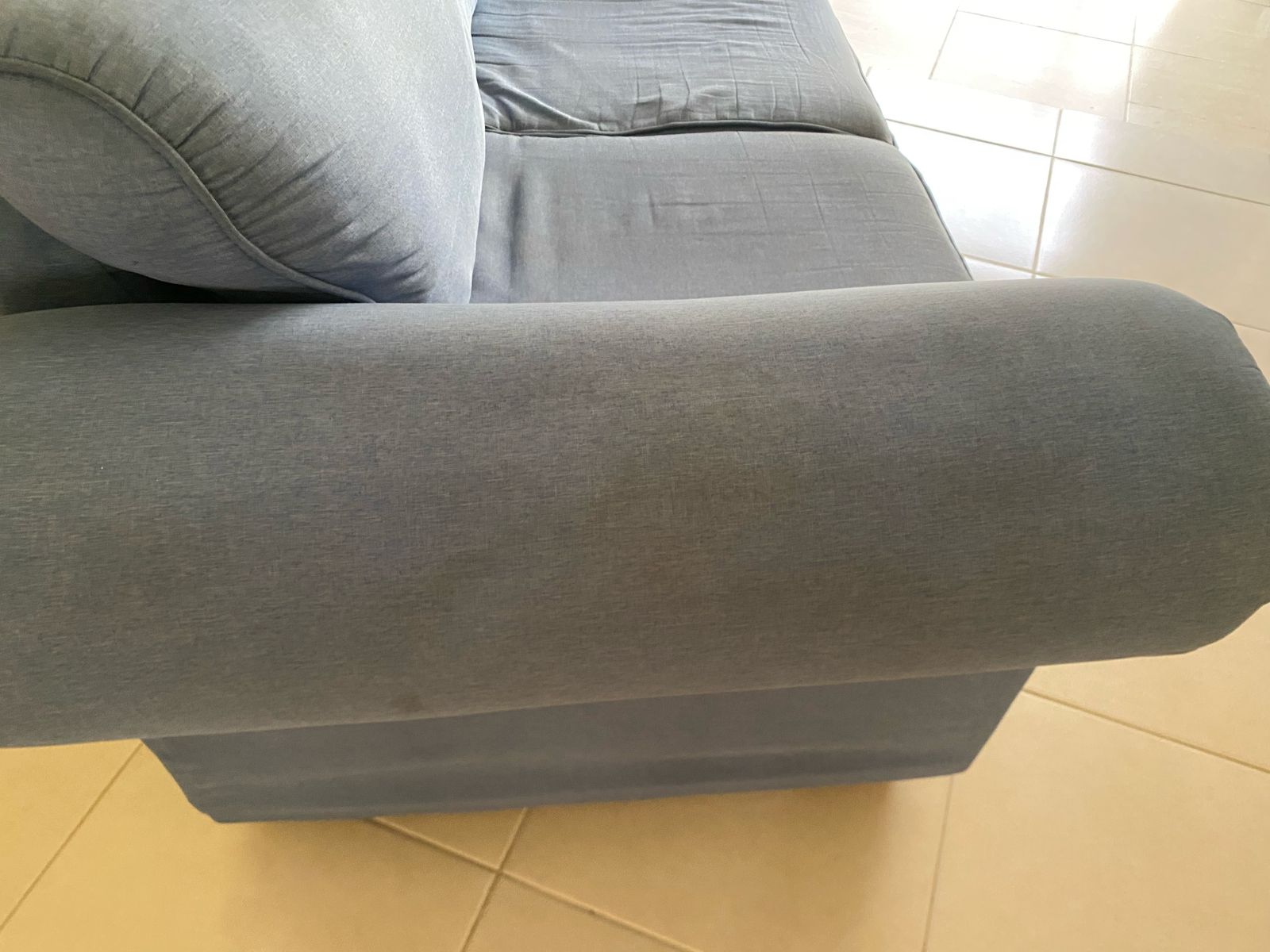 muebles y colchones - Mueble de tres plazas 1