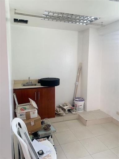 oficinas y locales comerciales - Local Piantini primer nivel 5