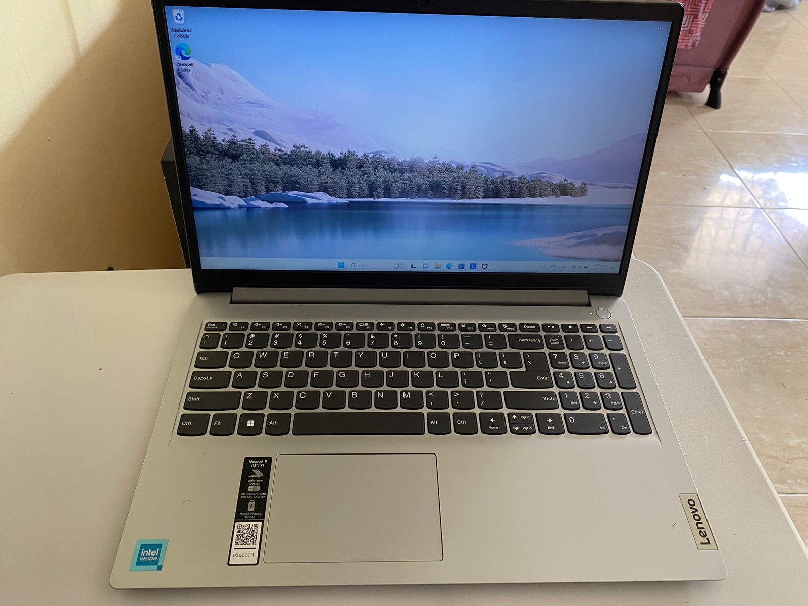 computadoras y laptops - Laptop nueva 0
