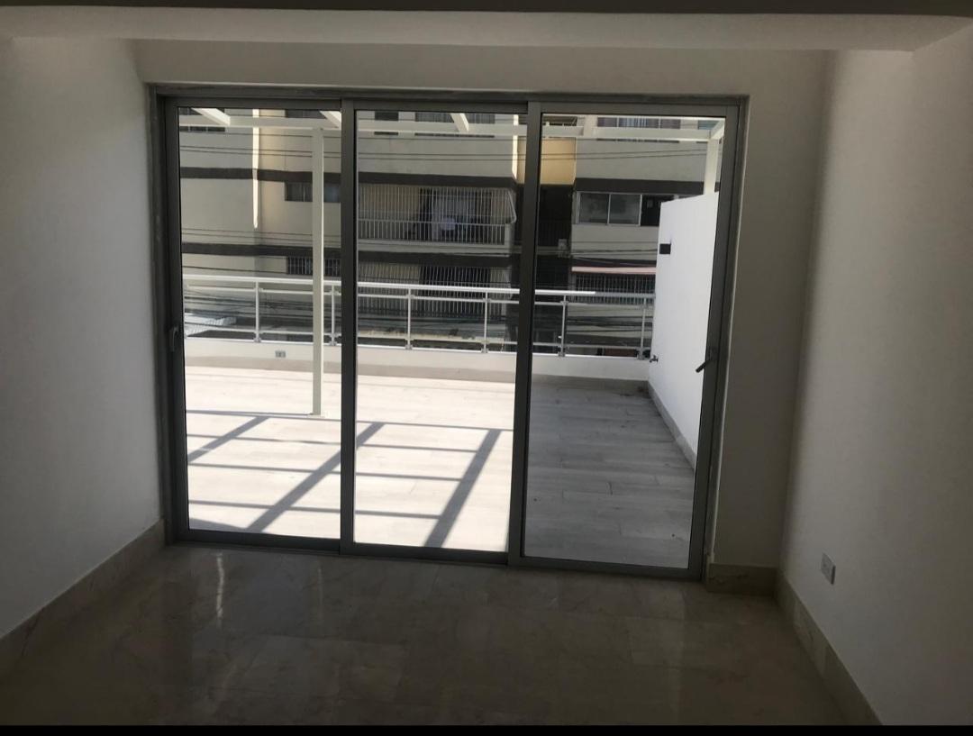 apartamentos - Lujoso Apto Evaristo Morales 2