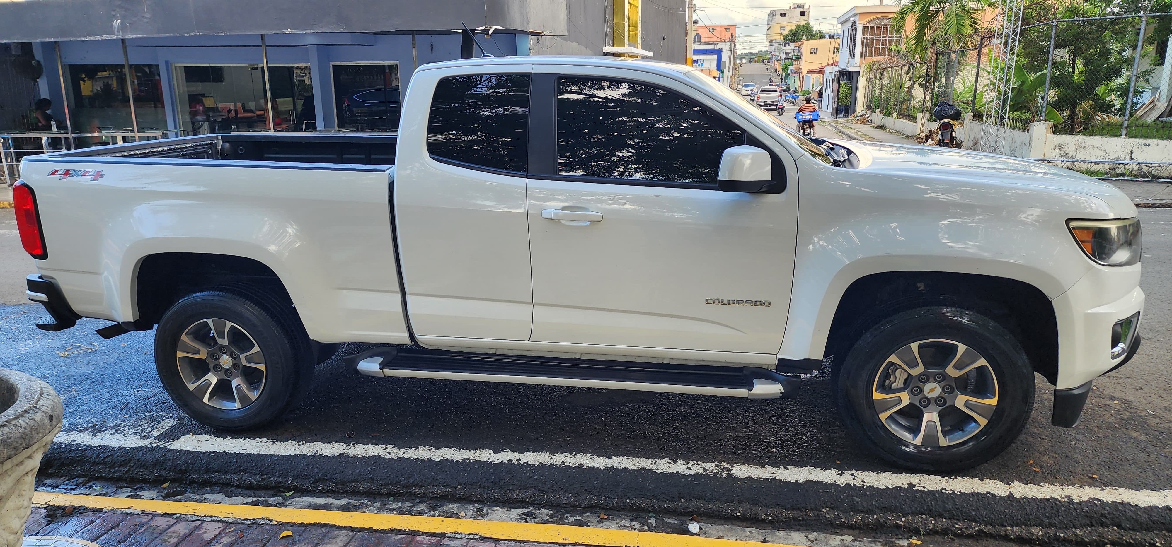 jeepetas y camionetas - Chevrolet Colorado 2017 0