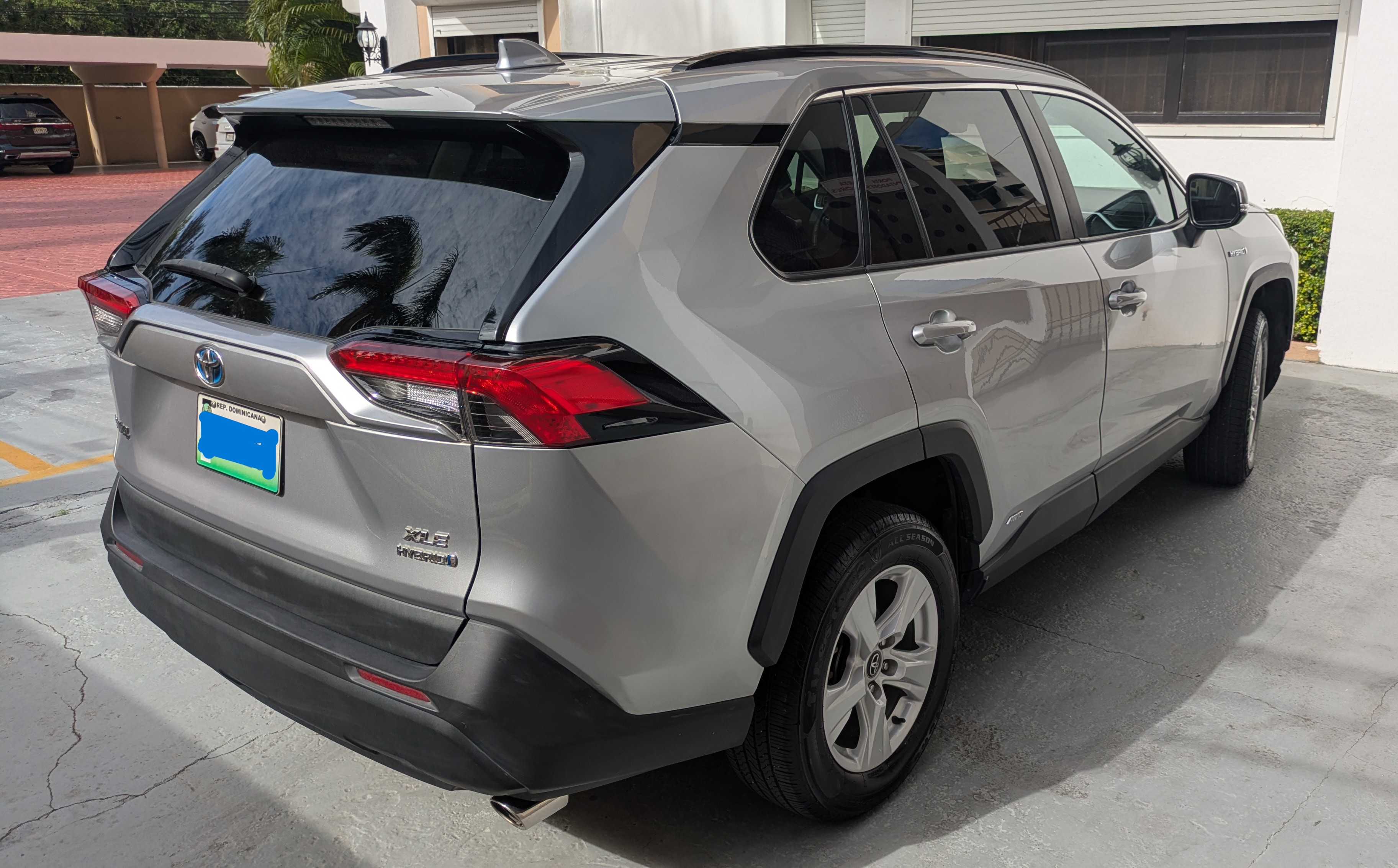 jeepetas y camionetas - 2021 RAV4 XLE Híbrido AWD 2