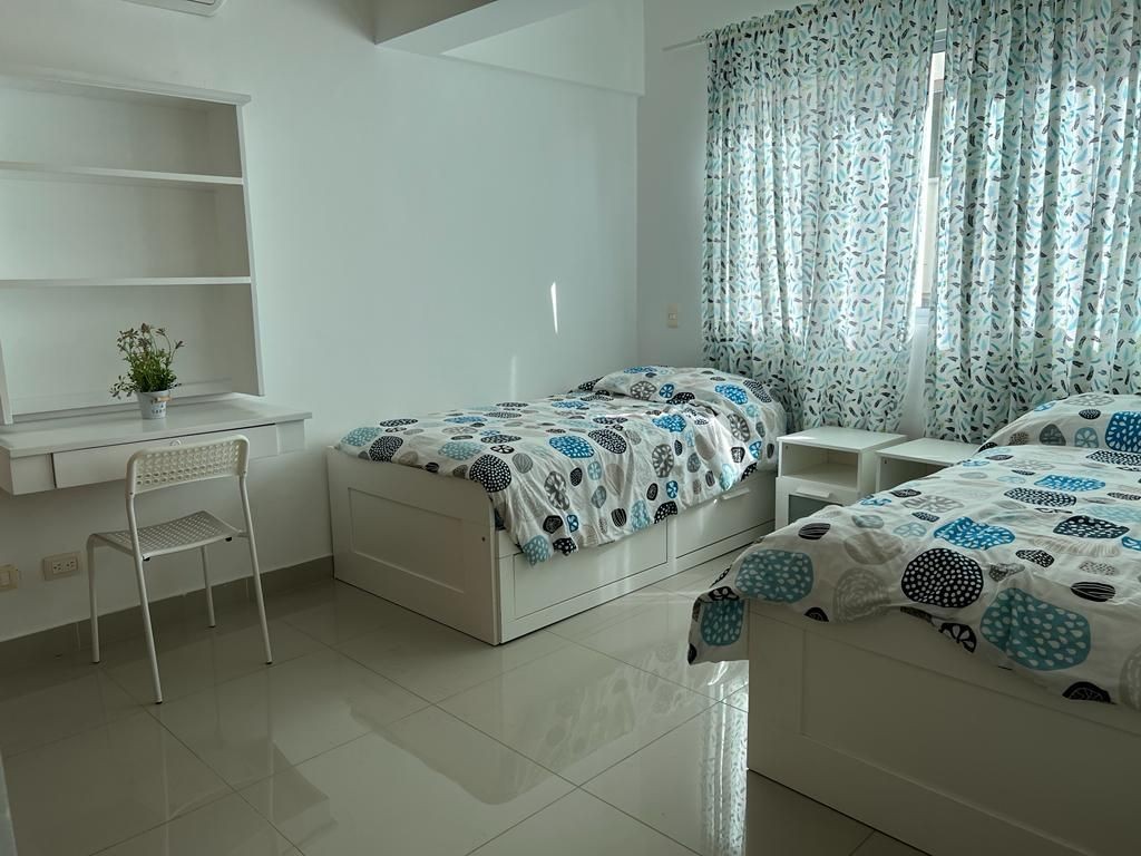 apartamentos -  Evaristo Morales Apto. De. Venta:Piso 3¡Amueblado! 148.94 mt2  5