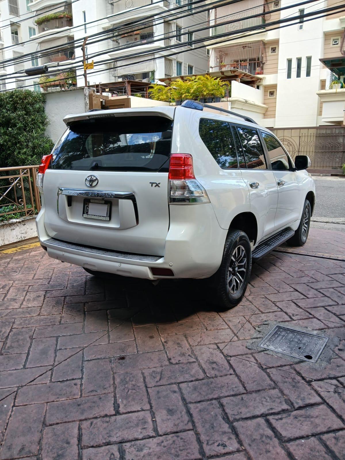 jeepetas y camionetas - Toyota land cruicer prado 2010 4