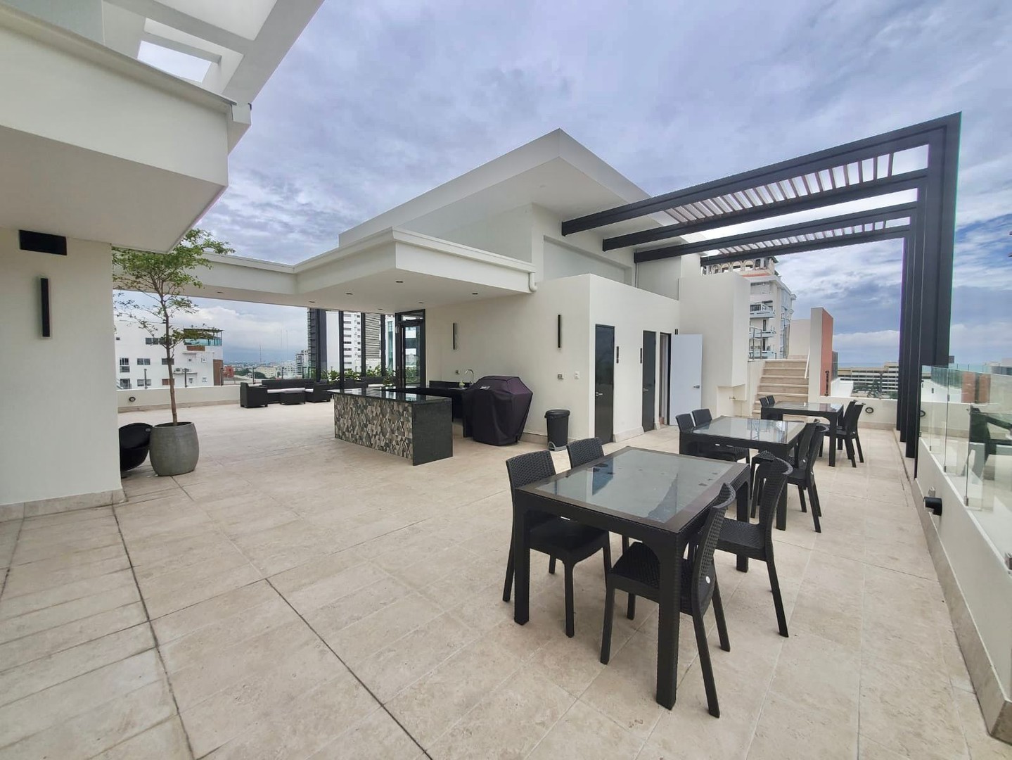 apartamentos - Apartamento Nuevo en Venta
BELLA VISTA SUR
USD 292,325.
Mantenimiento: RD$11,300 4