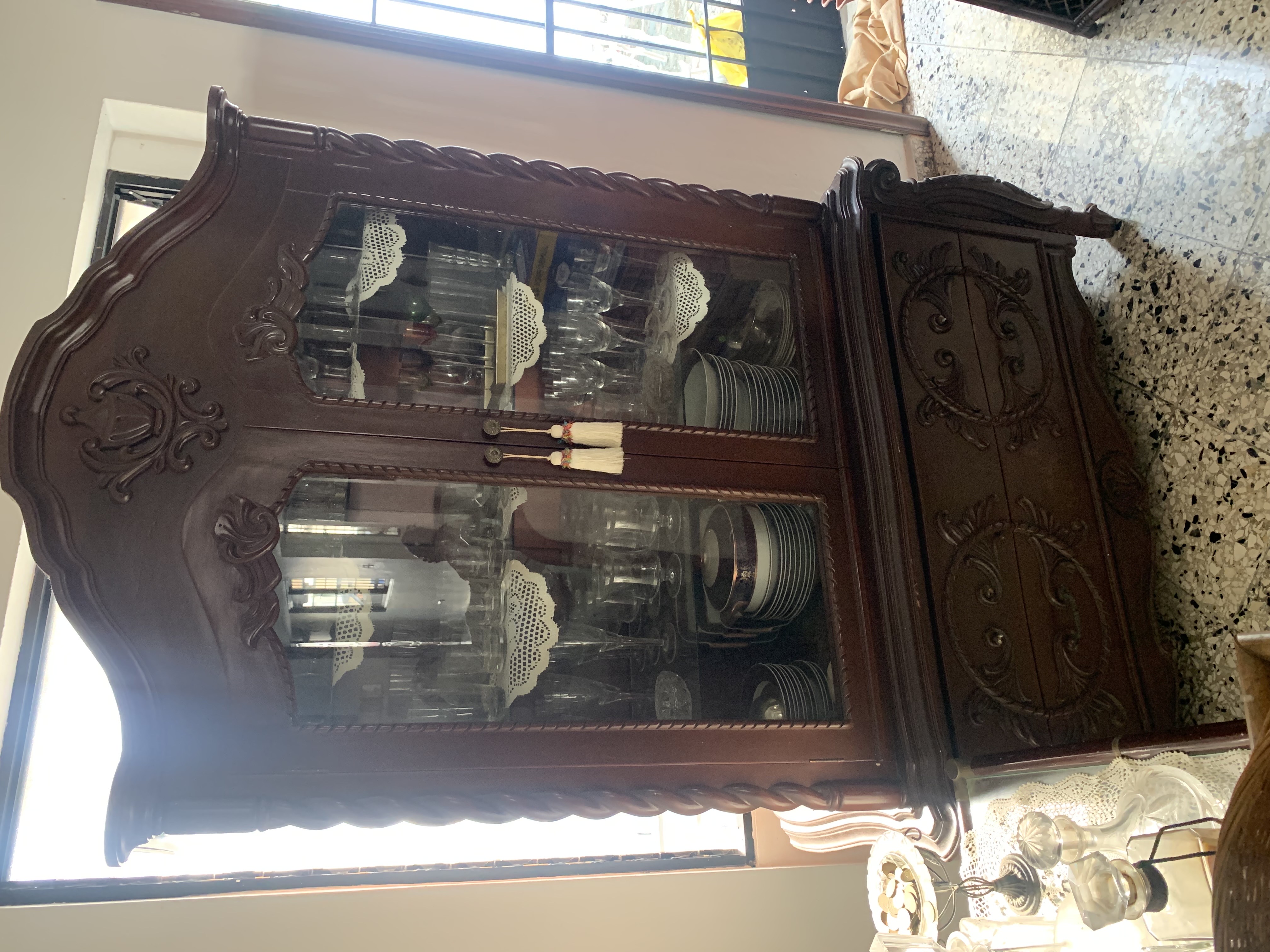 muebles y colchones - Vitrina 0