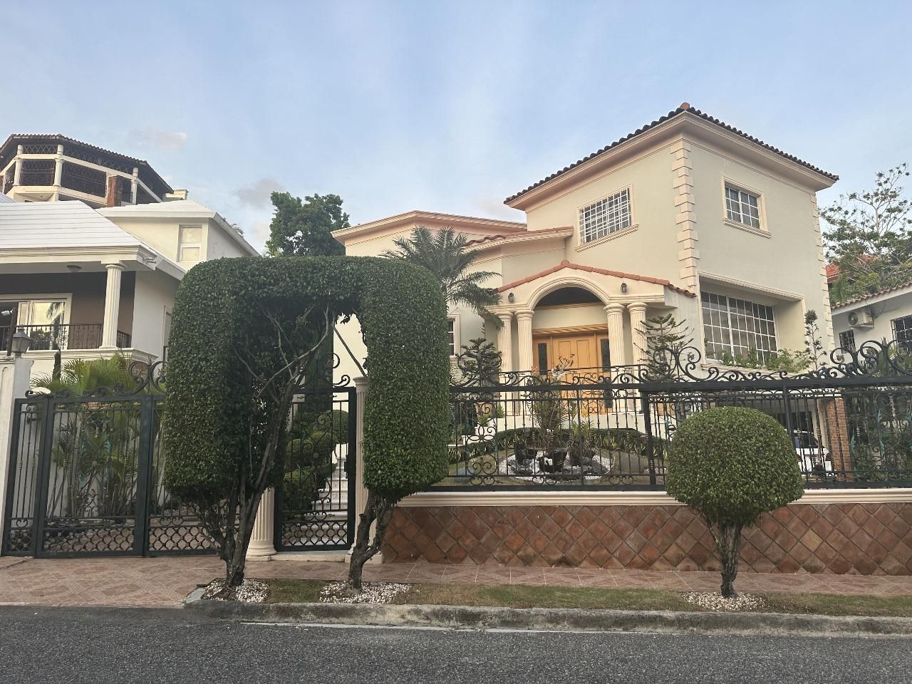 casas - Casa en venta arroyo hondo lll  0