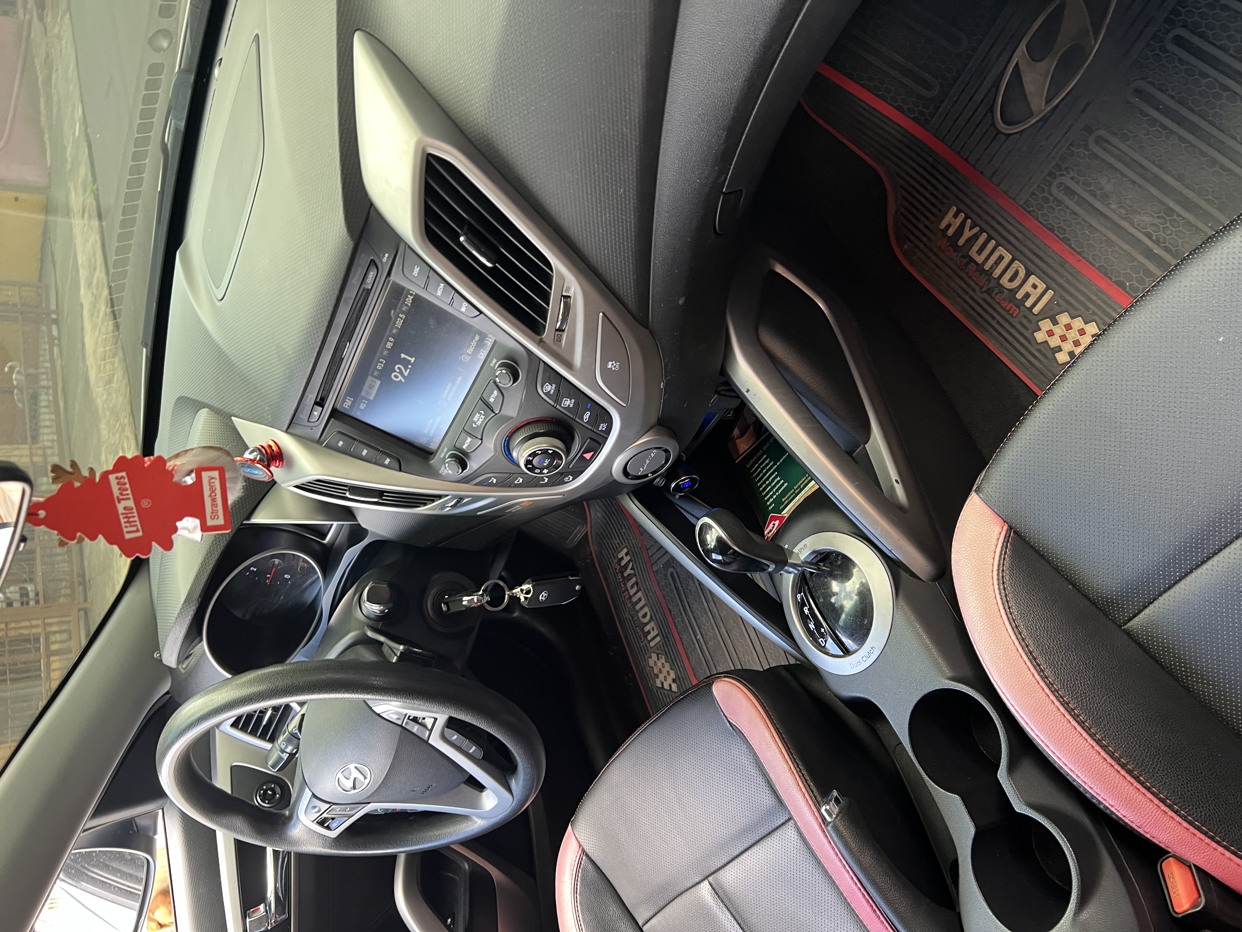 carros - Se vende Hyundai veloster 2016 $580,000 negoc 3