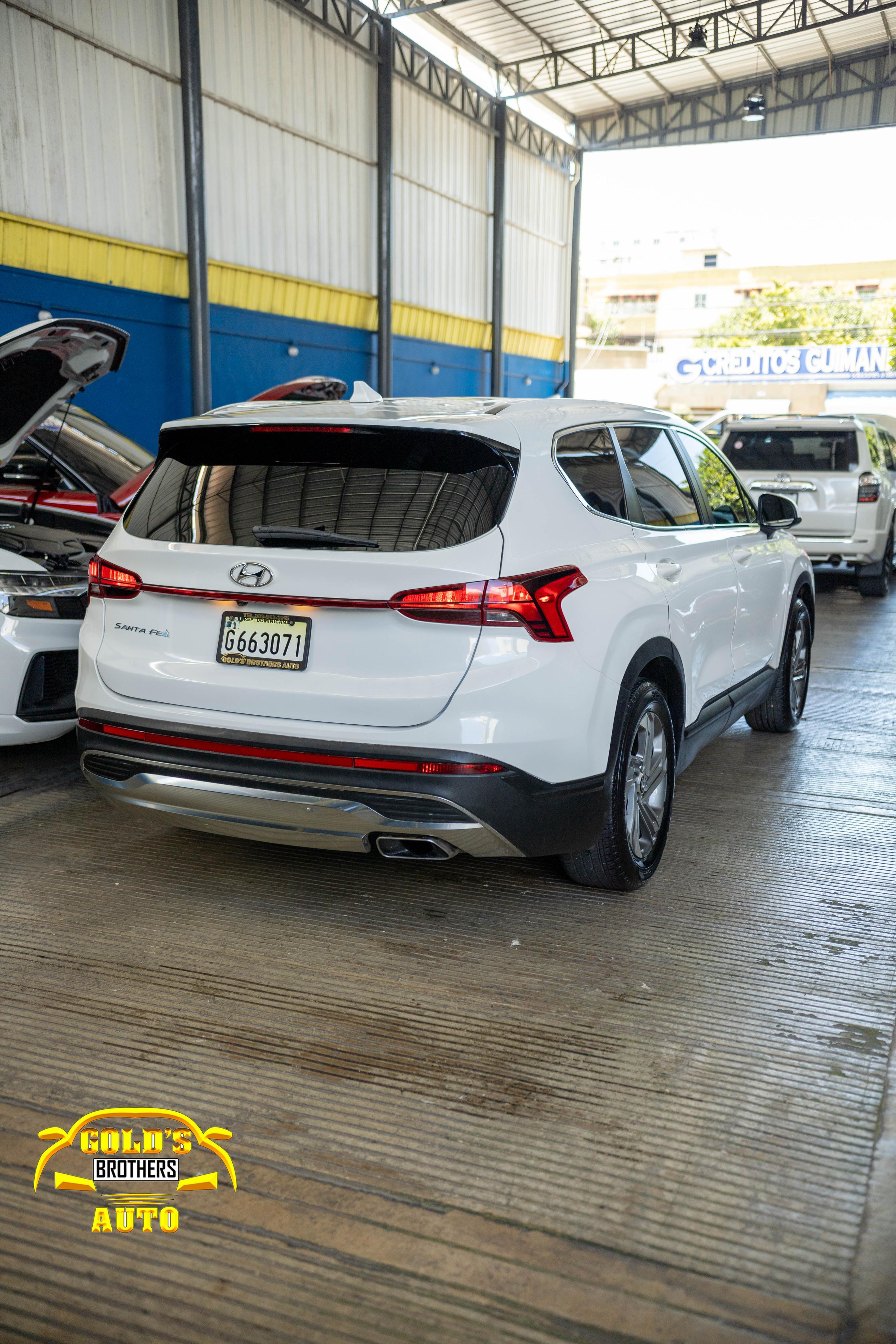 jeepetas y camionetas - Hyundai Santa Fe SE 2021 4