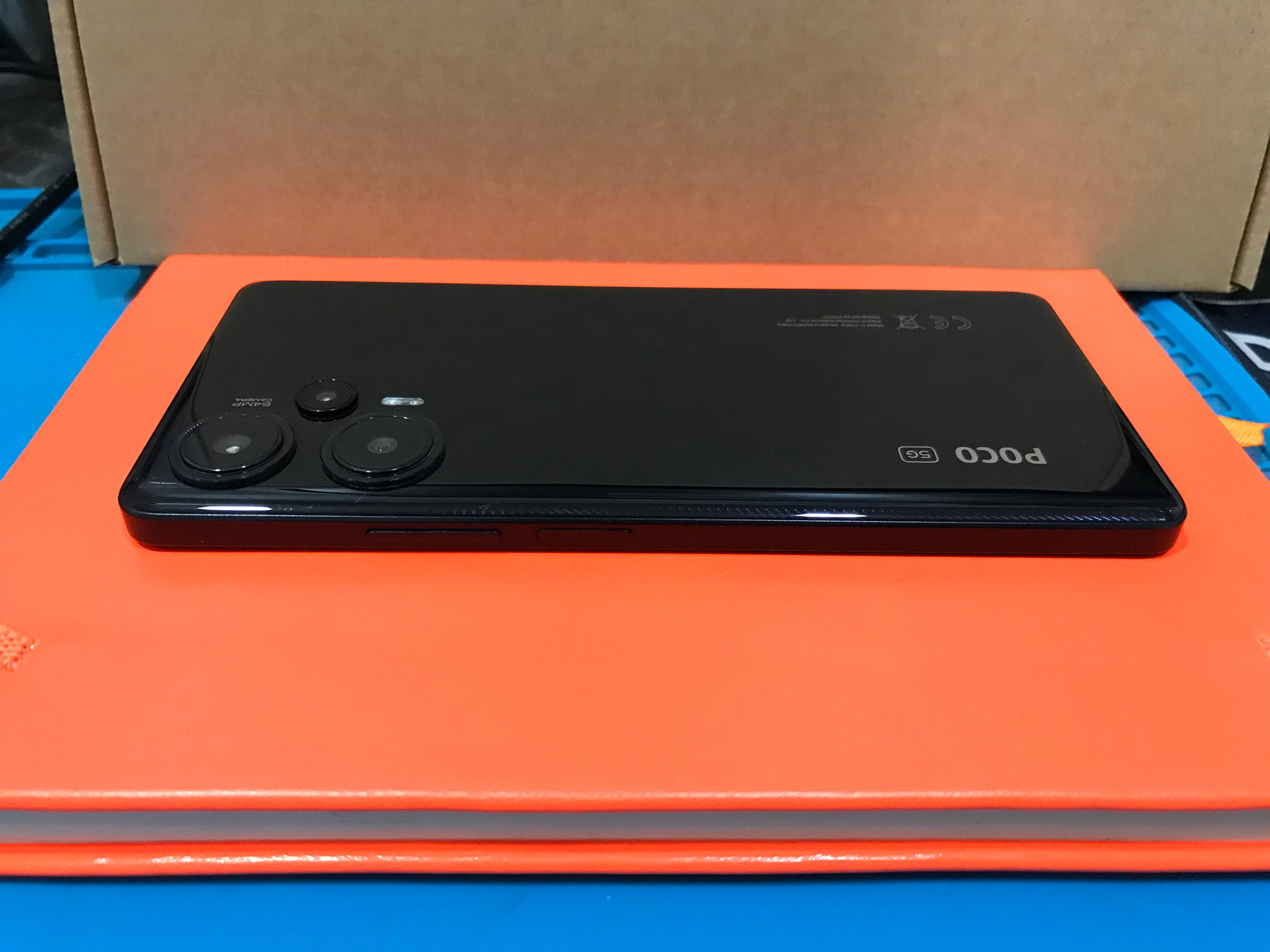 celulares y tabletas - Xiaomi Poco F5 5G Dual Sim 12 Gb Ram + 256 GB Storage Global Version 6.67" 120Hz