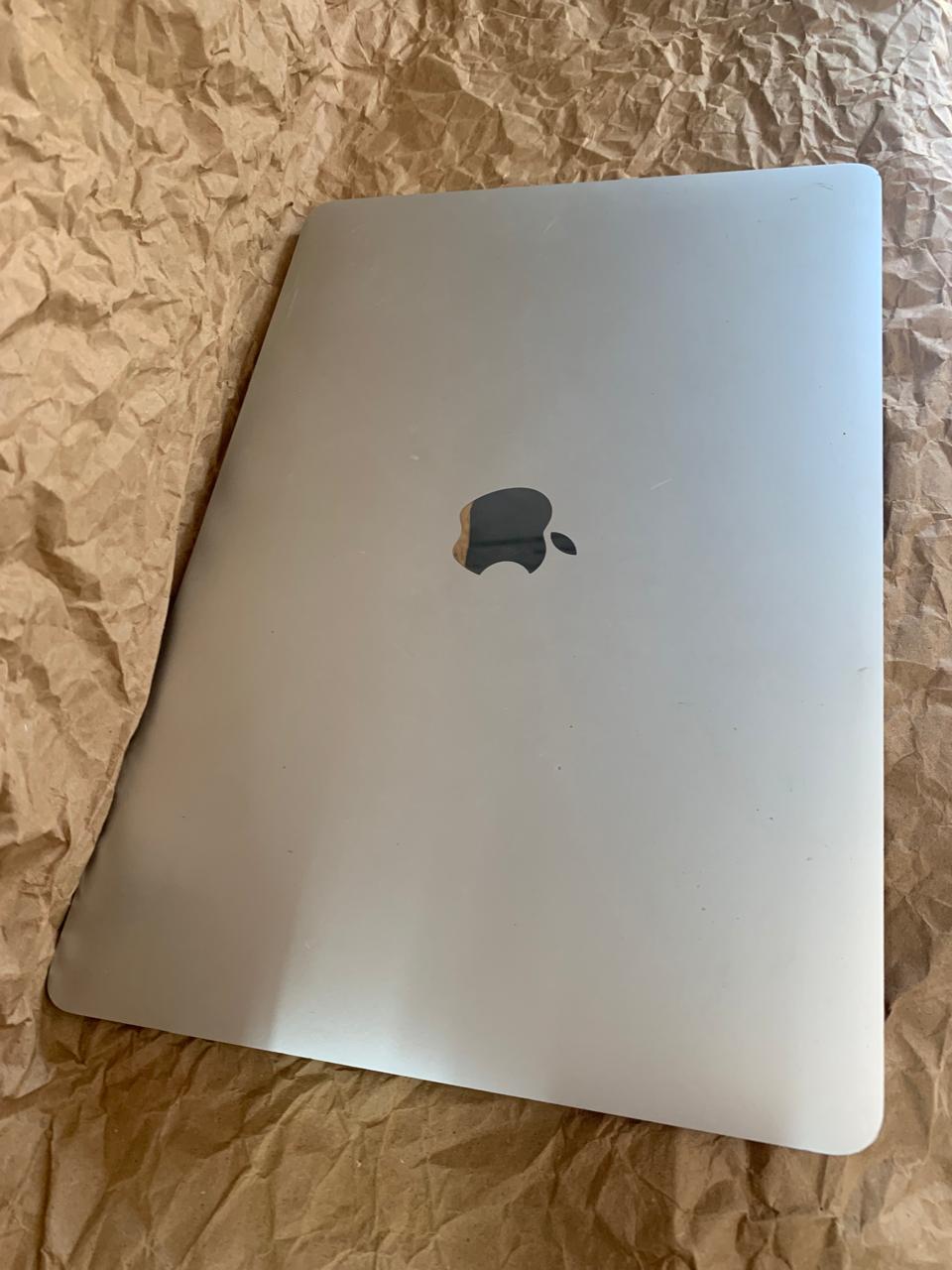 computadoras y laptops - 2 Macbook Pro 3