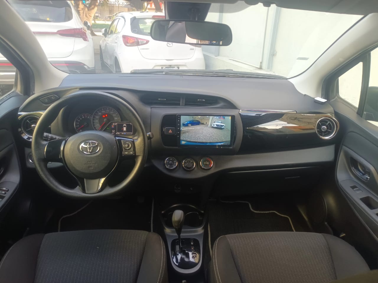 carros - TOYOTA VITZ 2019 8