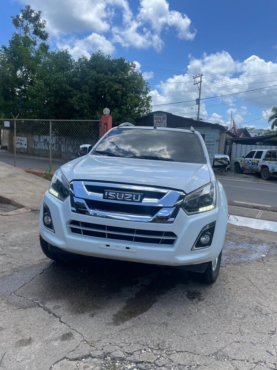 jeepetas y camionetas - camioneta isuzu dmax 2019, unico dueño 9