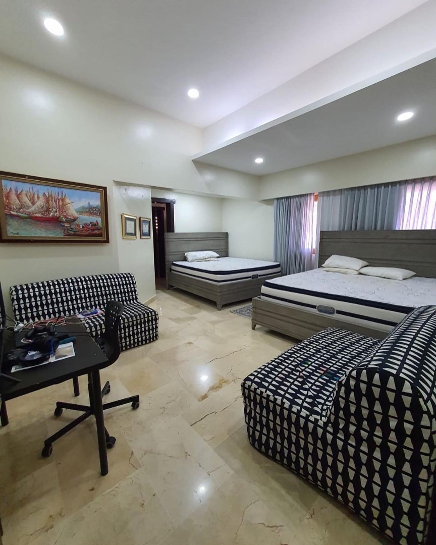 casas - Venta de maravillosa casa de lujo en Julieta morales Distrito Nacional de 800mts 7