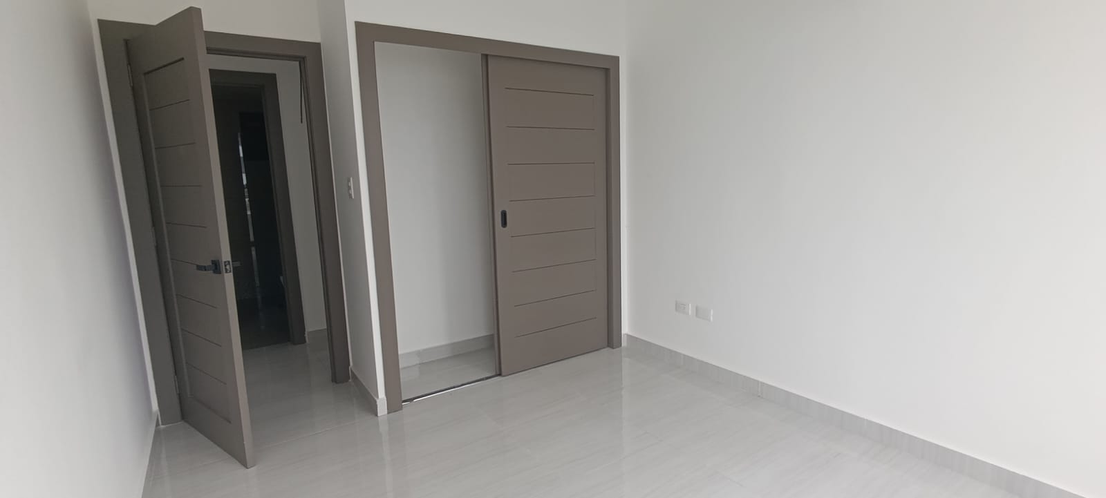 apartamentos - Bella Vista en Lujosa torre apartamento de 2hab 7