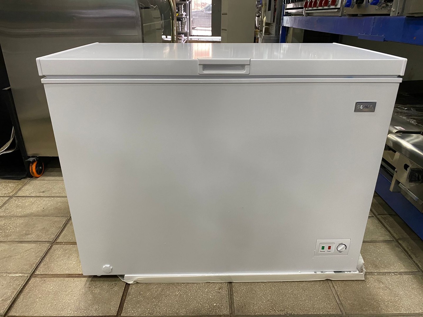 equipos profesionales - Freezer, Daiwa de 11 Pies Cubico  3
