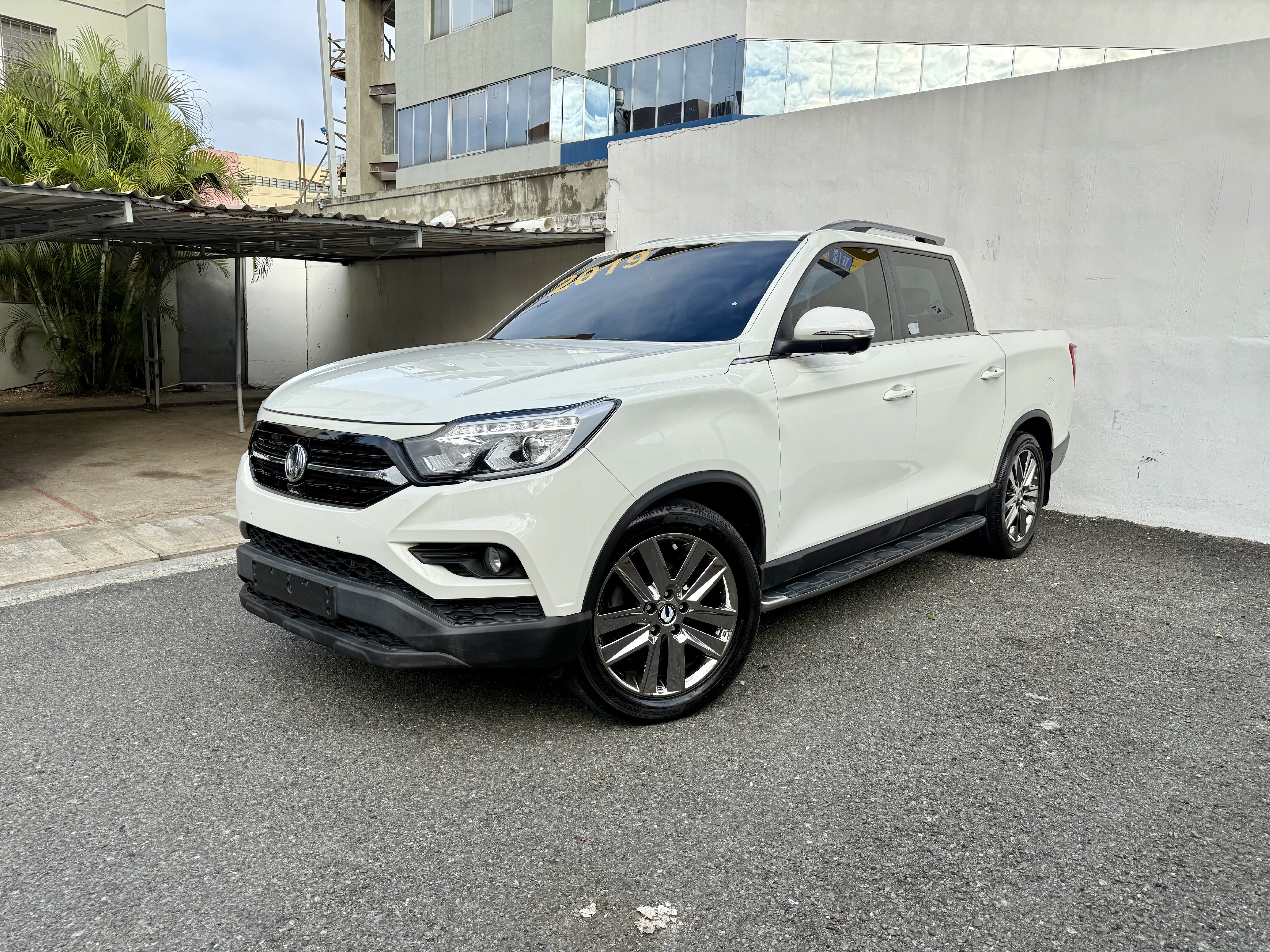 jeepetas y camionetas - KGM REXTO SPORTS (MUSSO) 2019 0