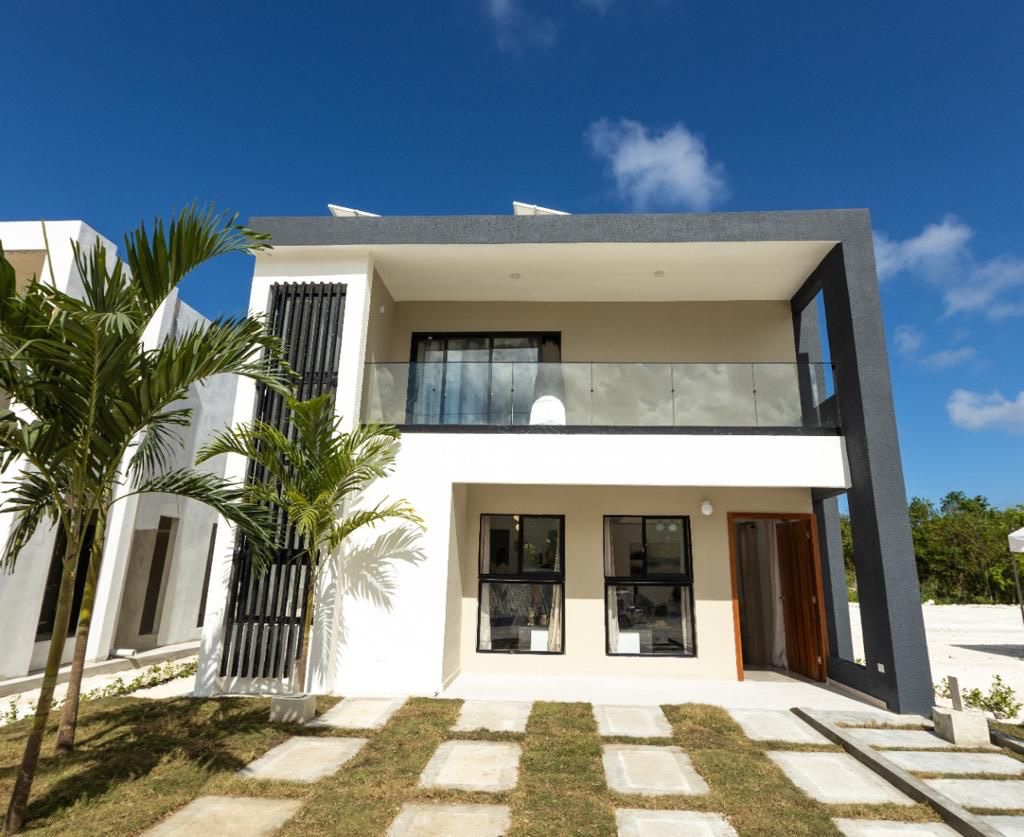 casas vacacionales y villas - Venta de villas de lujo en bávaro Punta cana de 2 y 3 hab zona turística  0