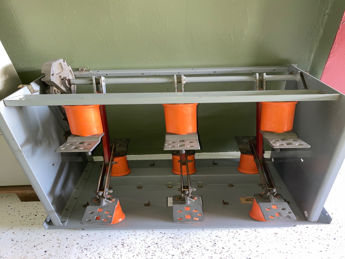 equipos profesionales - Switch doble tiro a 15 KV SD 600 A 0