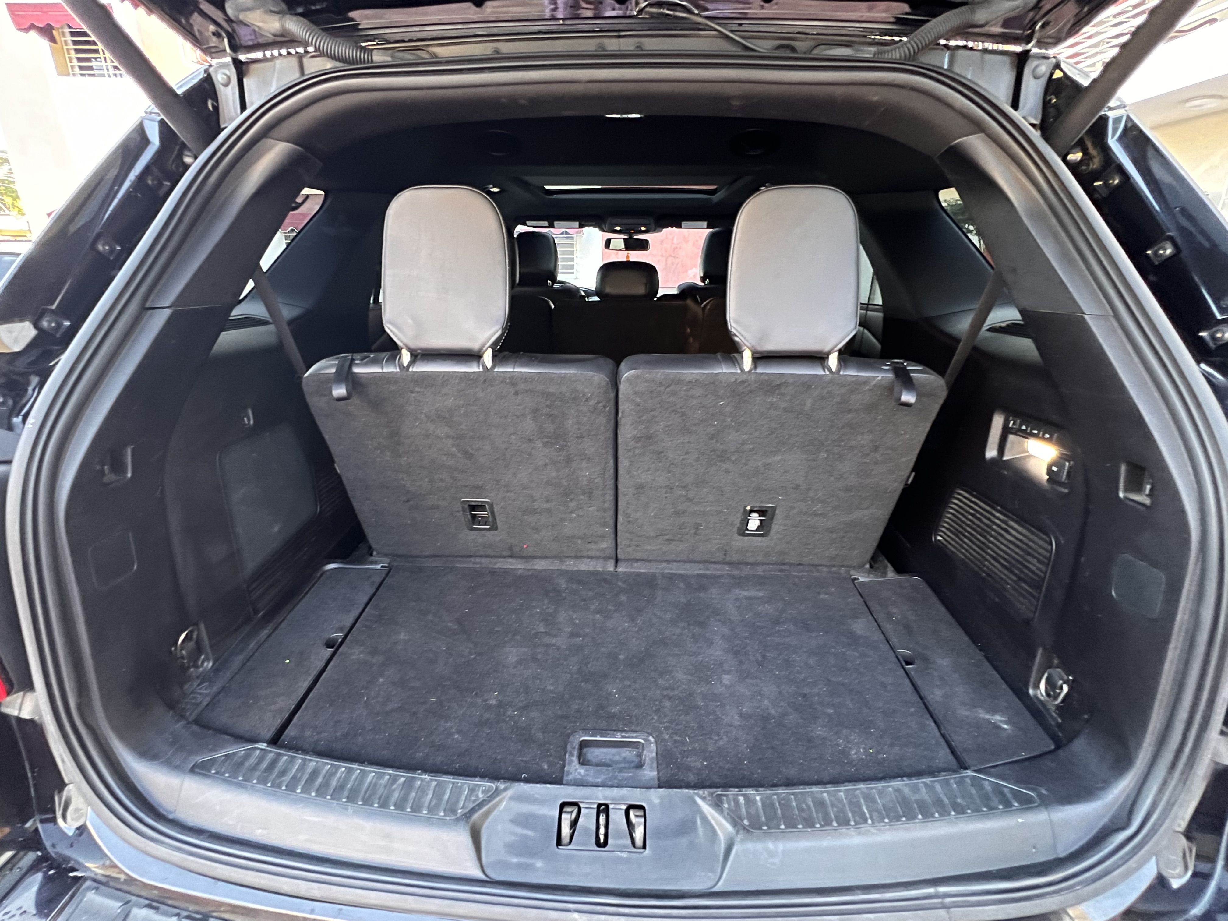 jeepetas y camionetas - Ford Explorer ST 2021 5