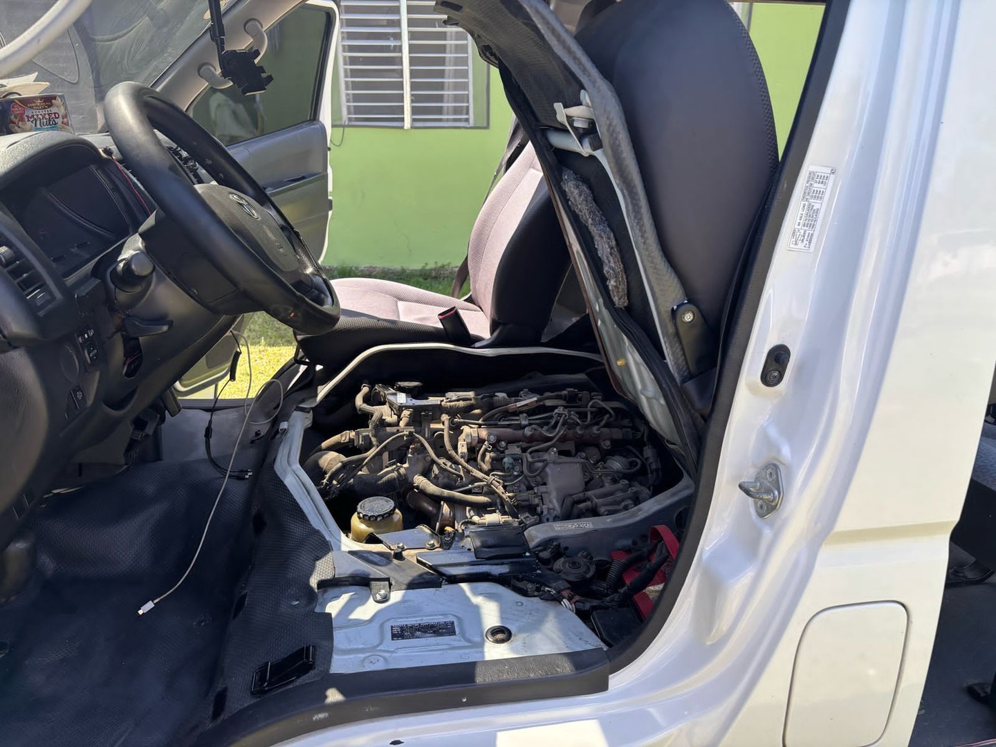 camiones y vehiculos pesados - Toyota HIACE 9