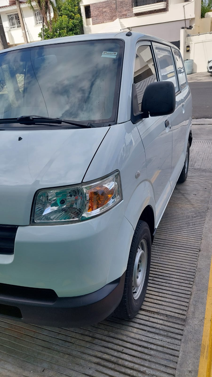 otros vehiculos - SE VENDE SUZUKI APV 2018 7