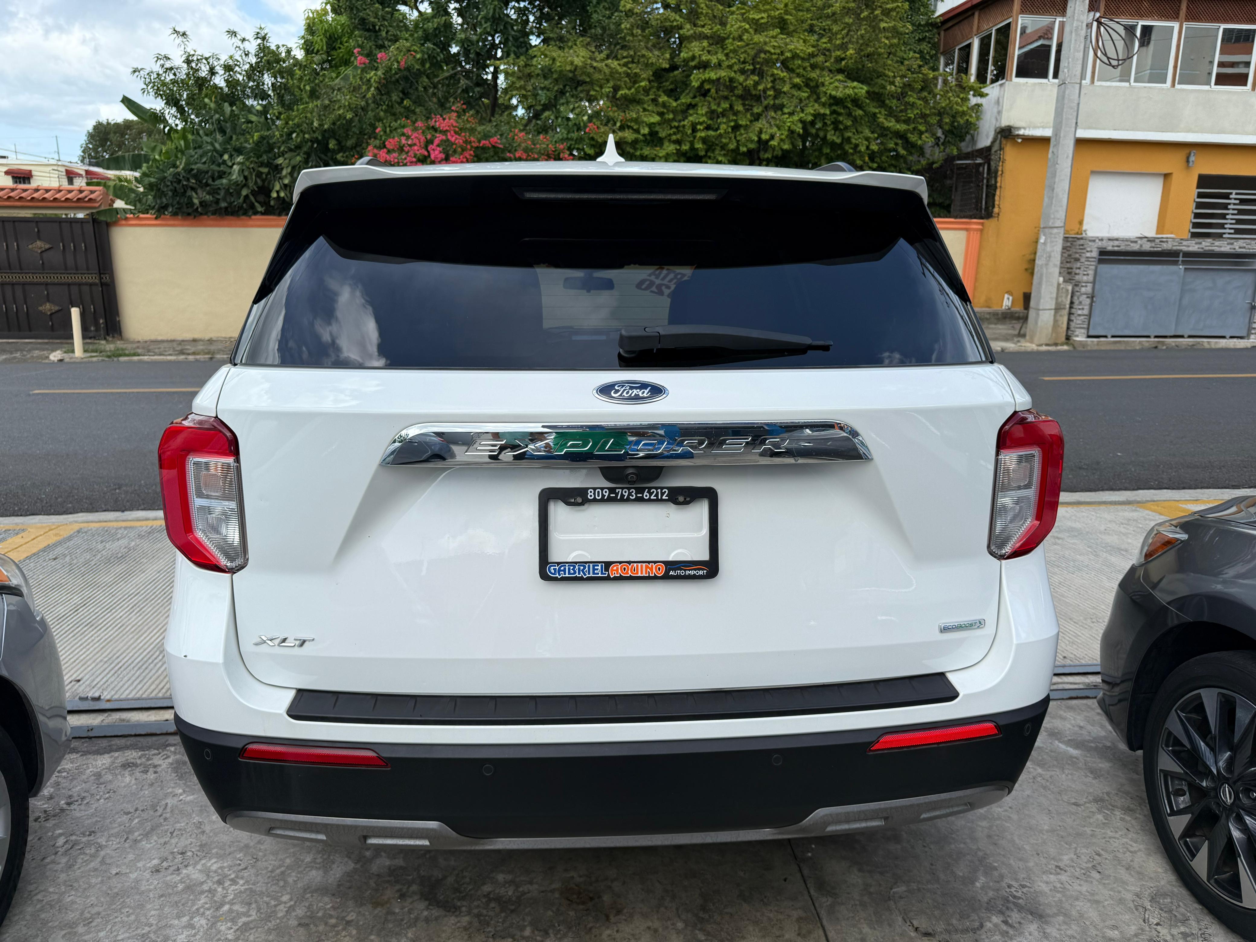 jeepetas y camionetas - ford explorer xlt ecoboost 8
