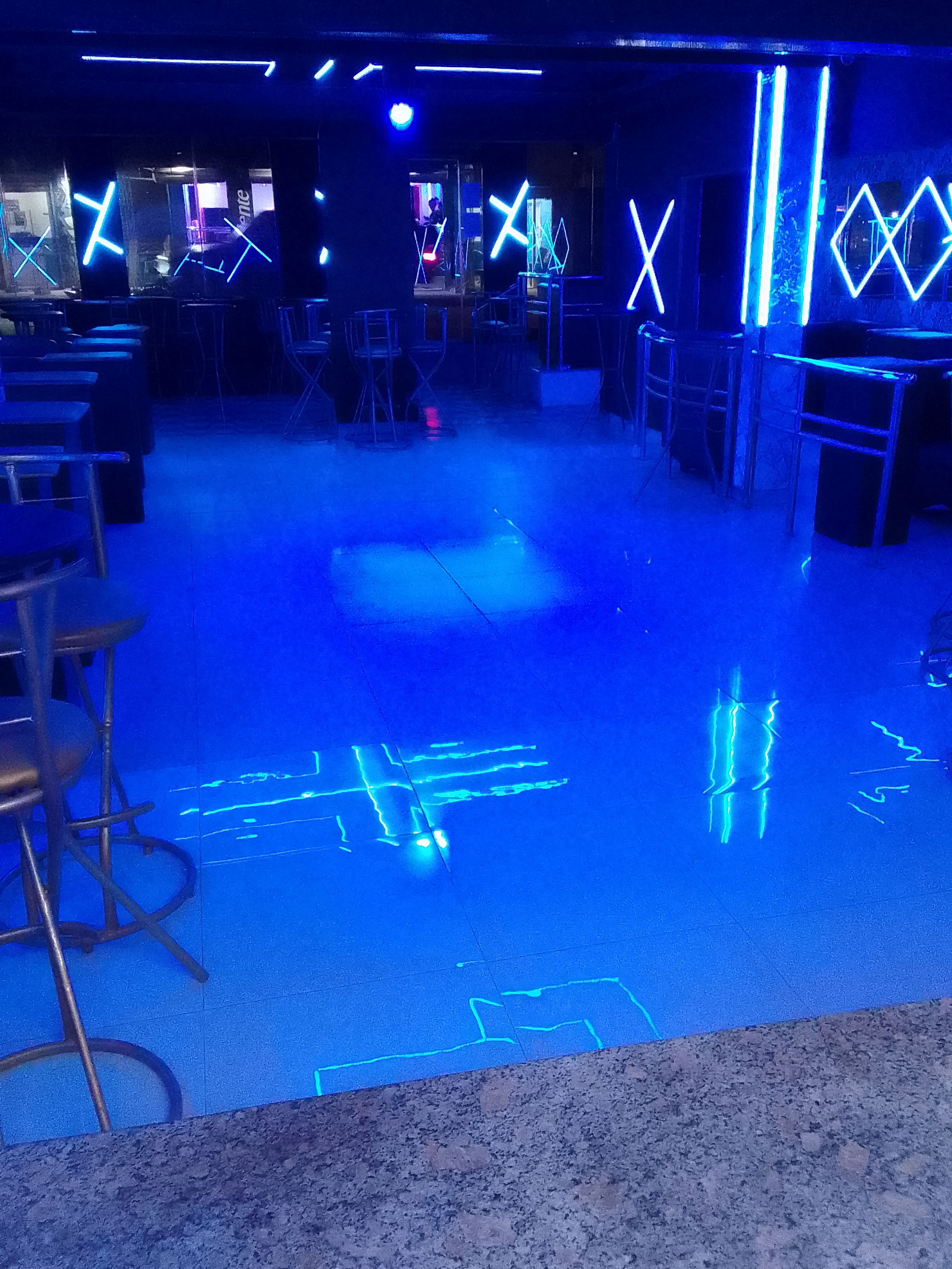 oficinas y locales comerciales - Rento discoteca amueblada o sin muebles 6