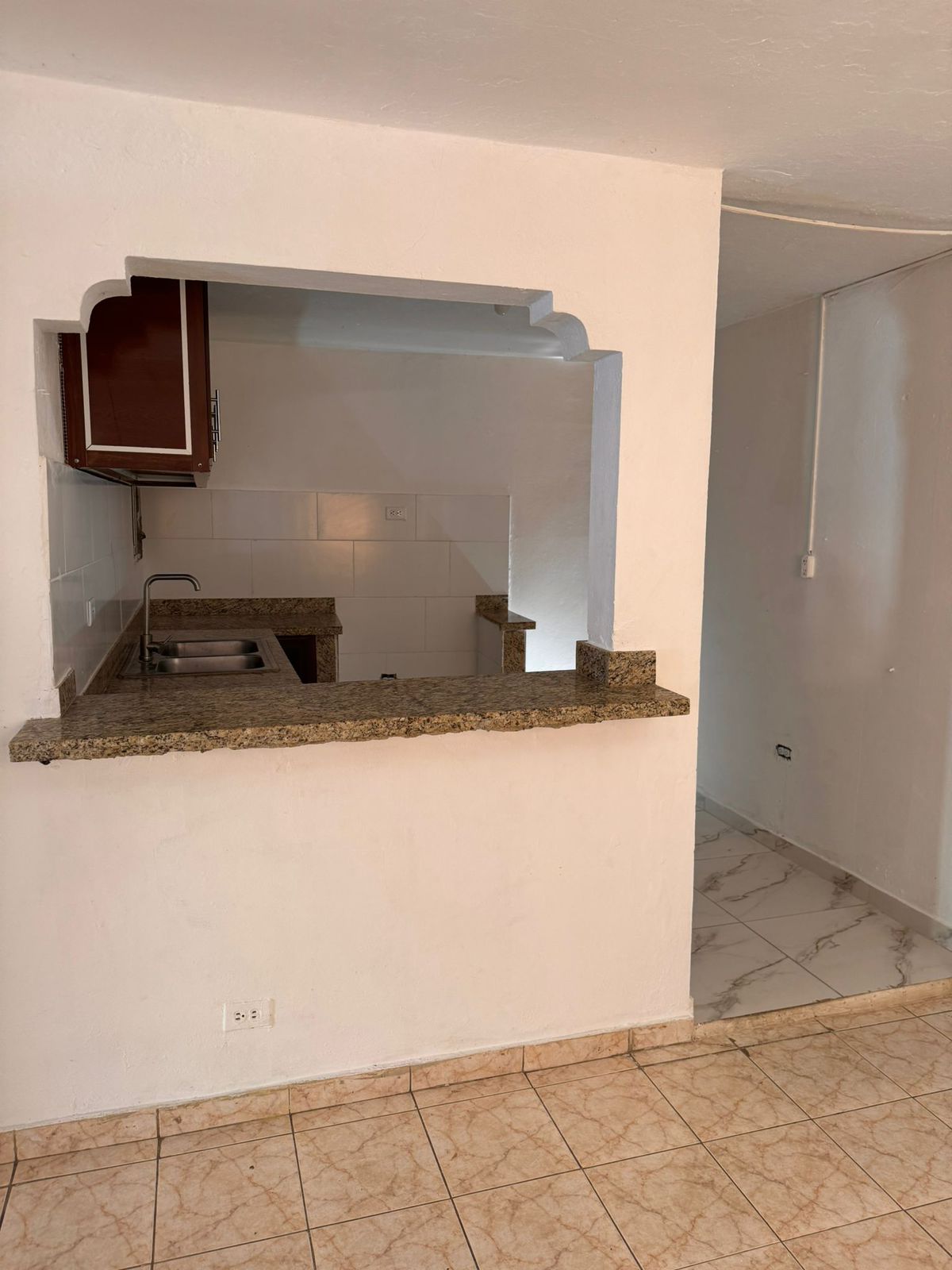 casas - en san Isidro se renta una casa primer nivel 2
