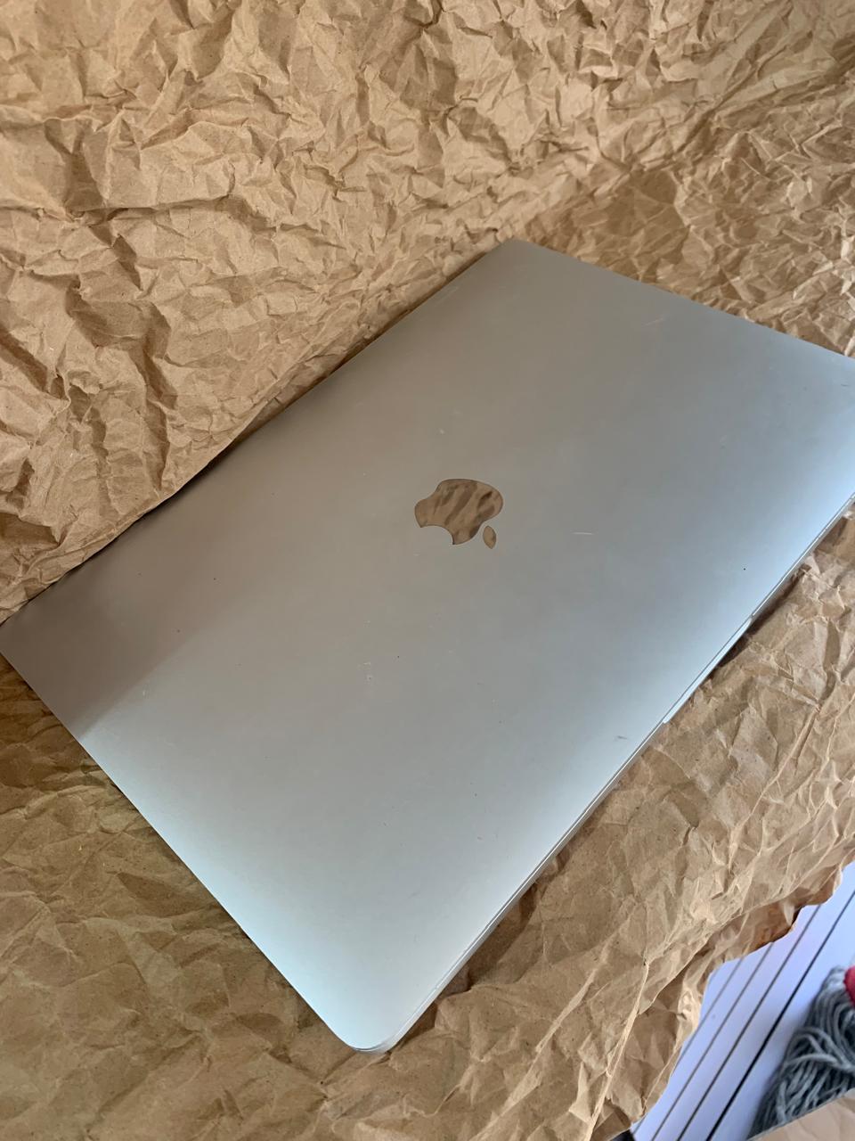 computadoras y laptops - 2 Macbook Pro 4