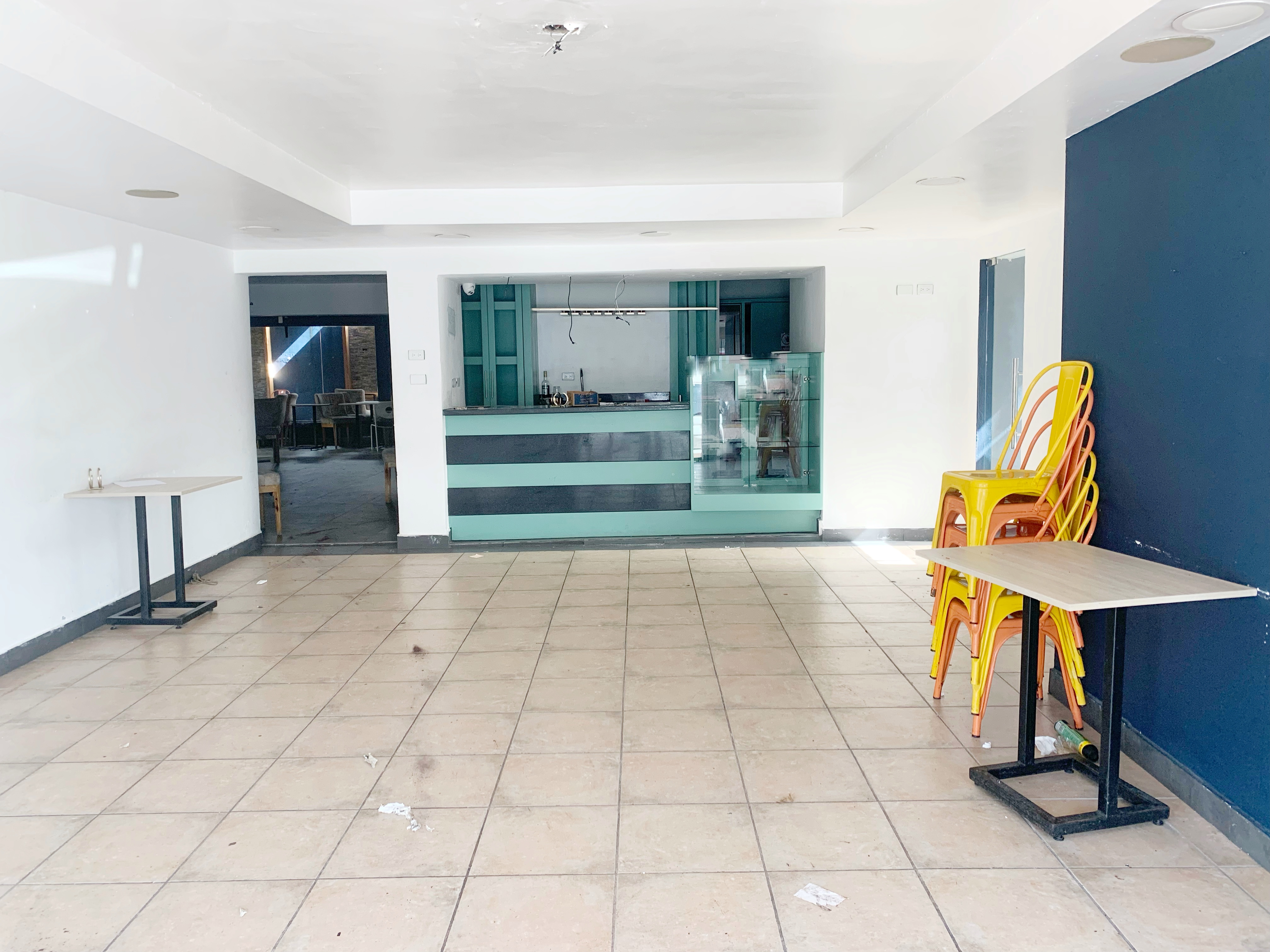 oficinas y locales comerciales - Local en alquiler el millon  1
