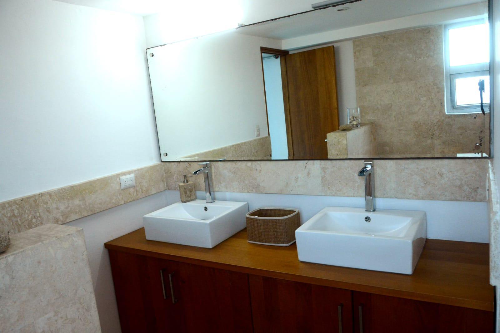 apartamentos - HERMOSA vista al mar, en el Malecón, alquiler de OPORTUNIDAD 9