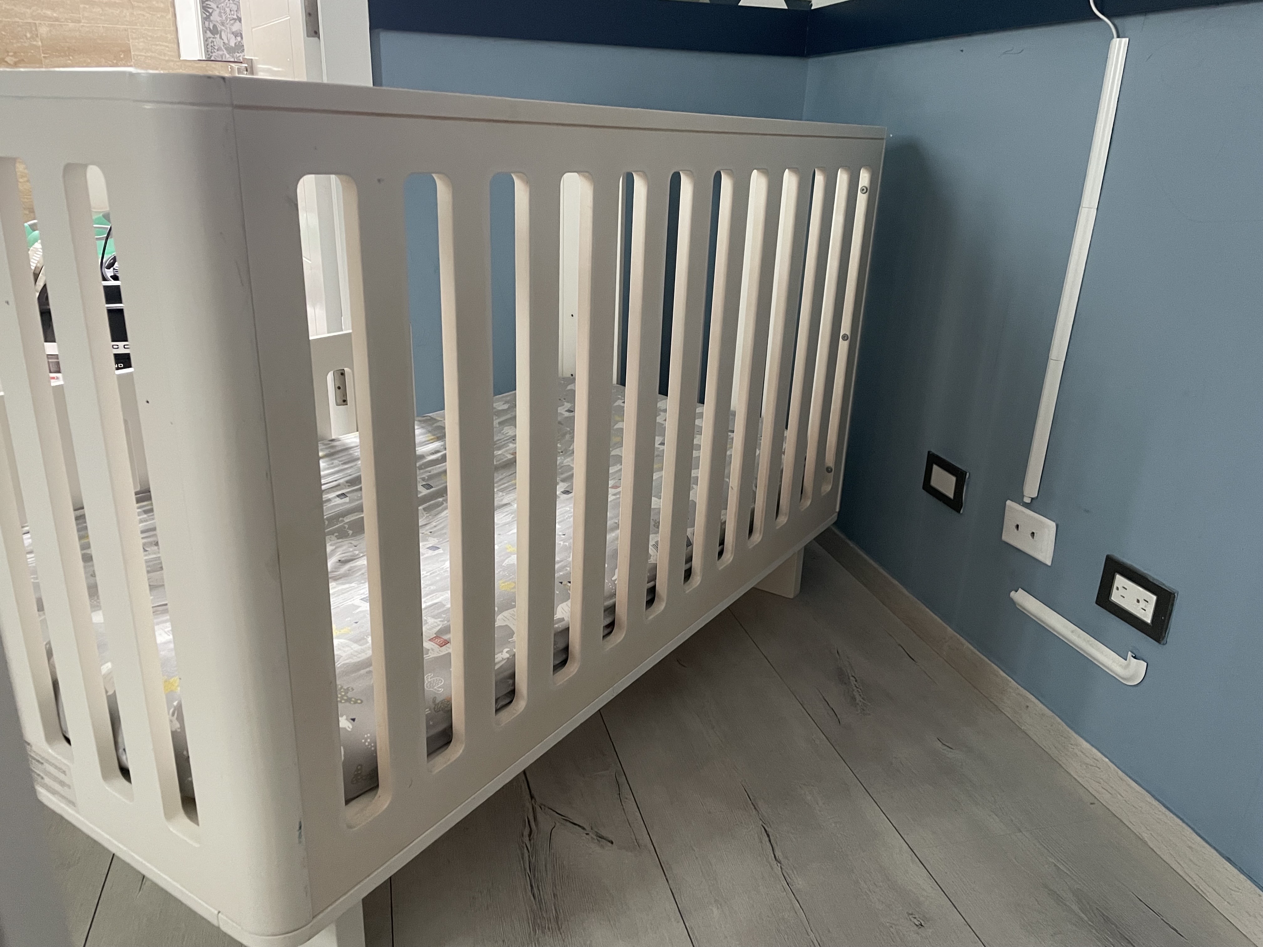 muebles - Cuna + Colchon Convertible en Camita con Baranda 3