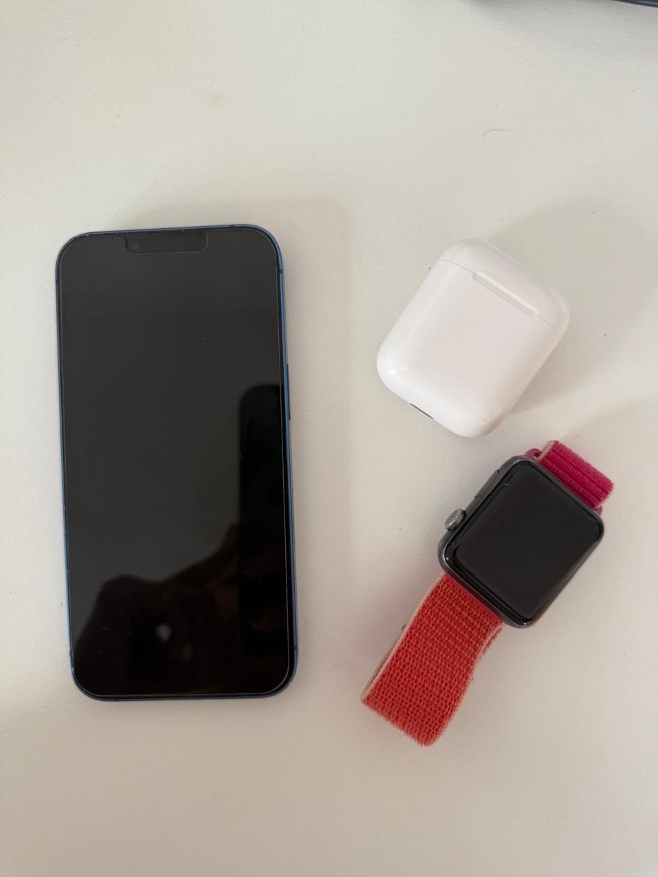 celulares y tabletas - Iphone 13 de 128gb + Airpods + Apple Watch 1 1