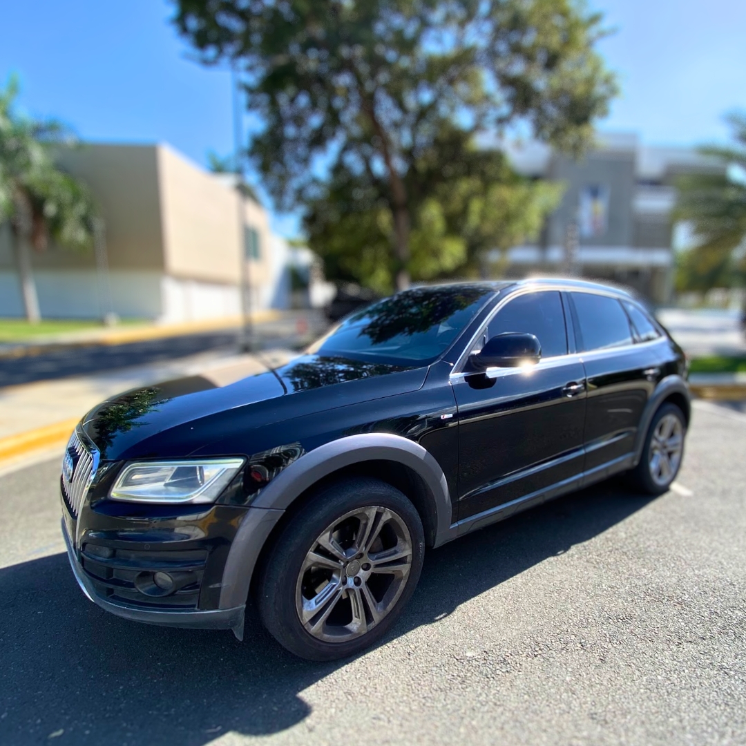 jeepetas y camionetas - AUDI Q5 TFSI 3.0T Quattro Prestige 6