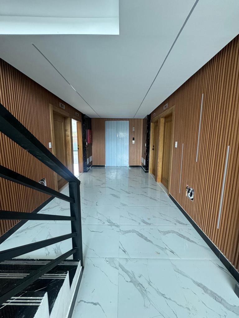 apartamentos - Hermoso apartamento en venta 8vo. piso residencial privado av. Hispanoamericana  8