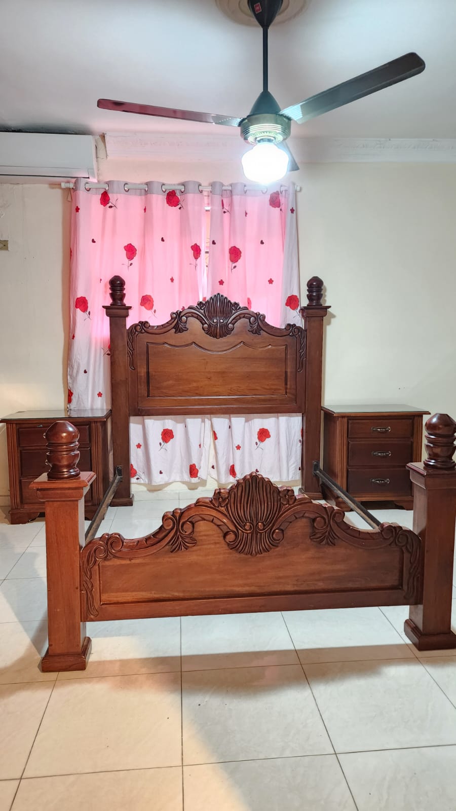muebles y colchones - JUEGO DE HABITACIÓN EN CAOBA COMPLETO. 0