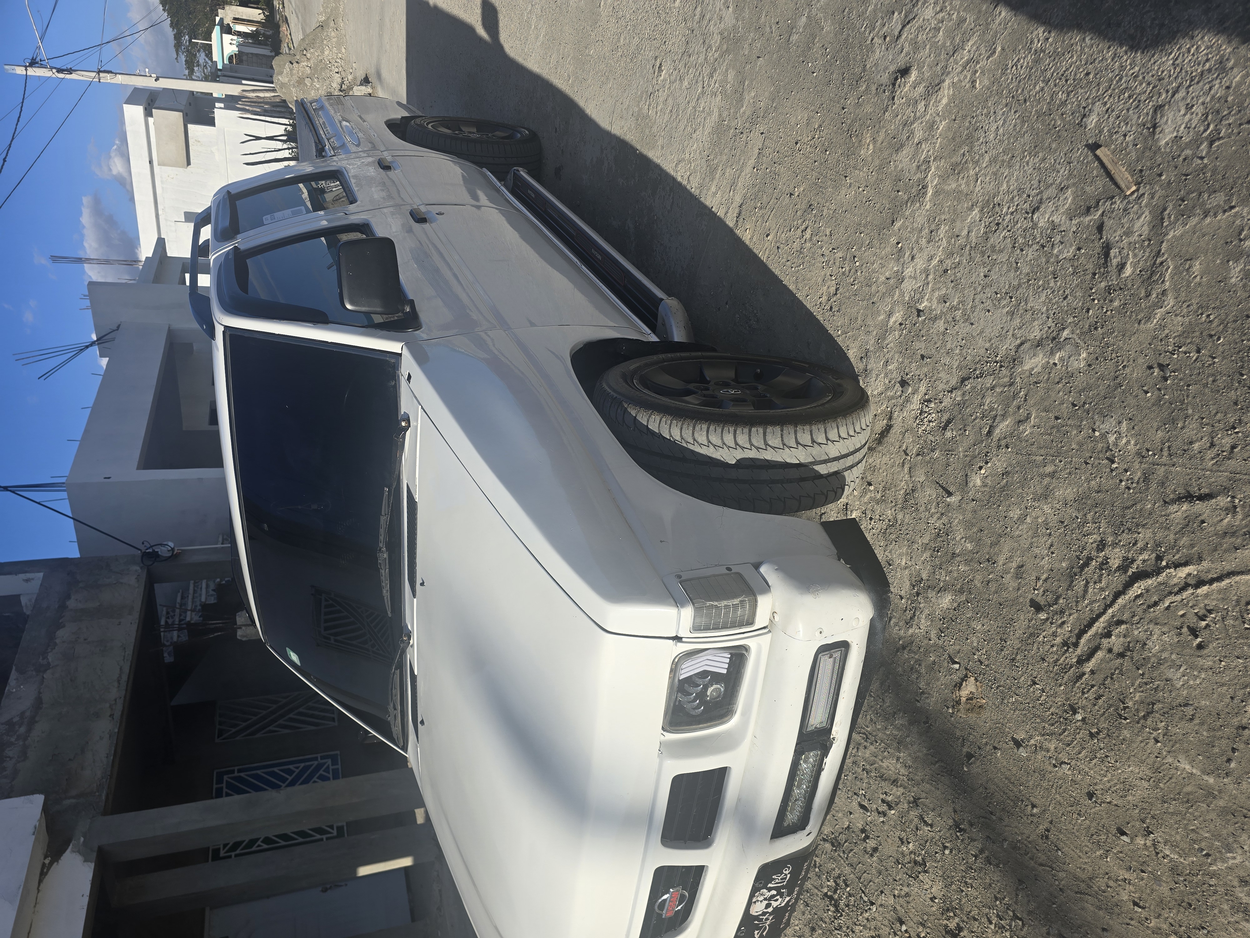 jeepetas y camionetas - Nissan d21 presio 520mil  6